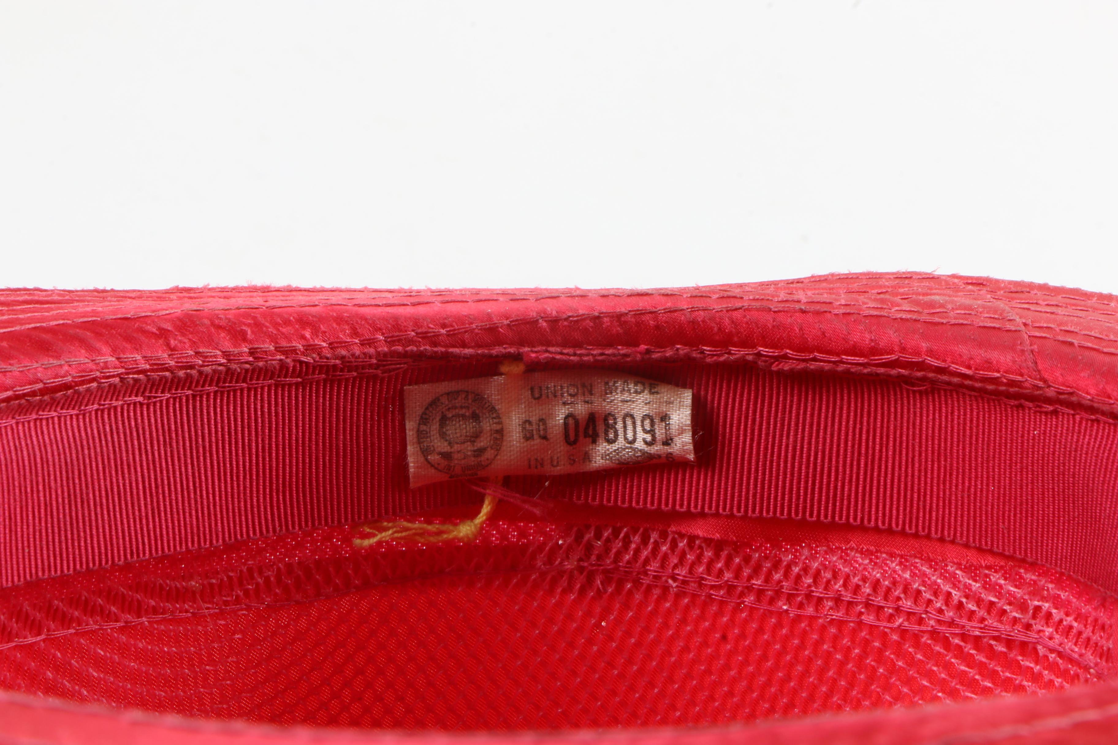 Women's Hats and Boxes