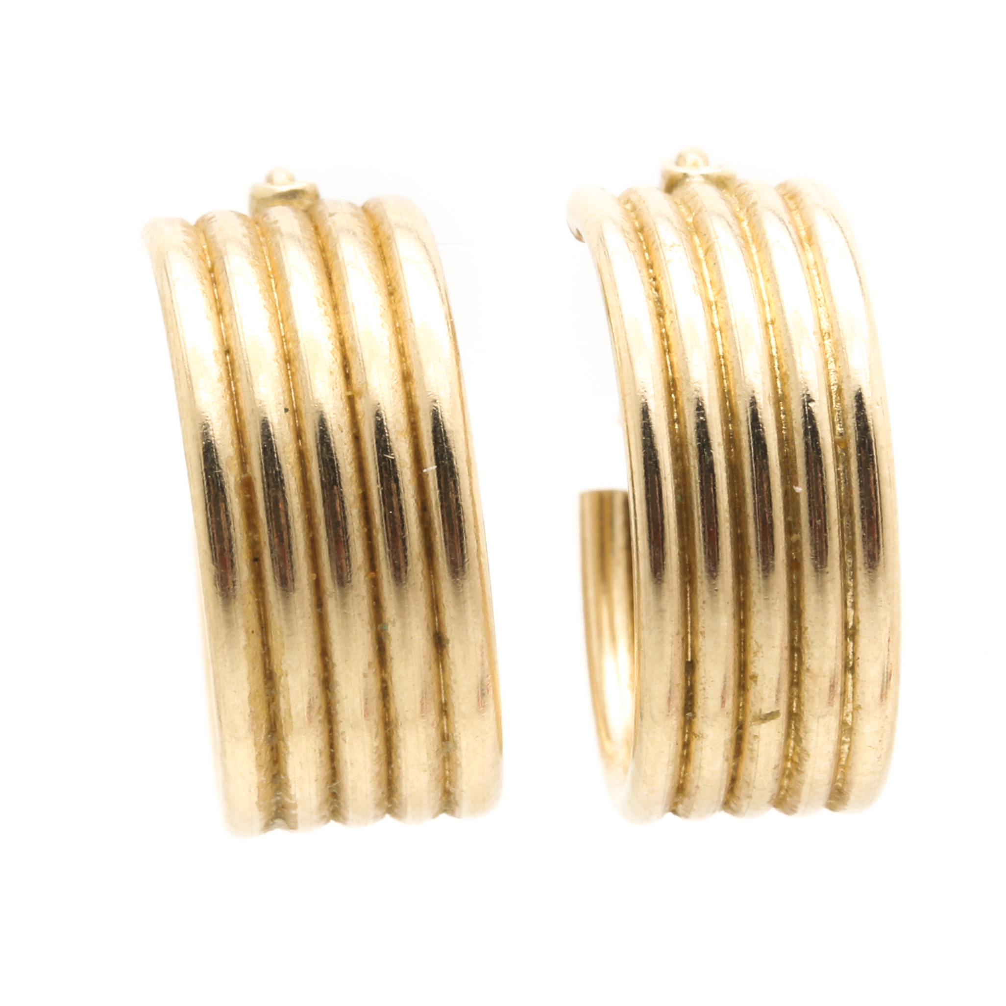 14K Yellow Gold Ribbed Mini Hoop Earrings