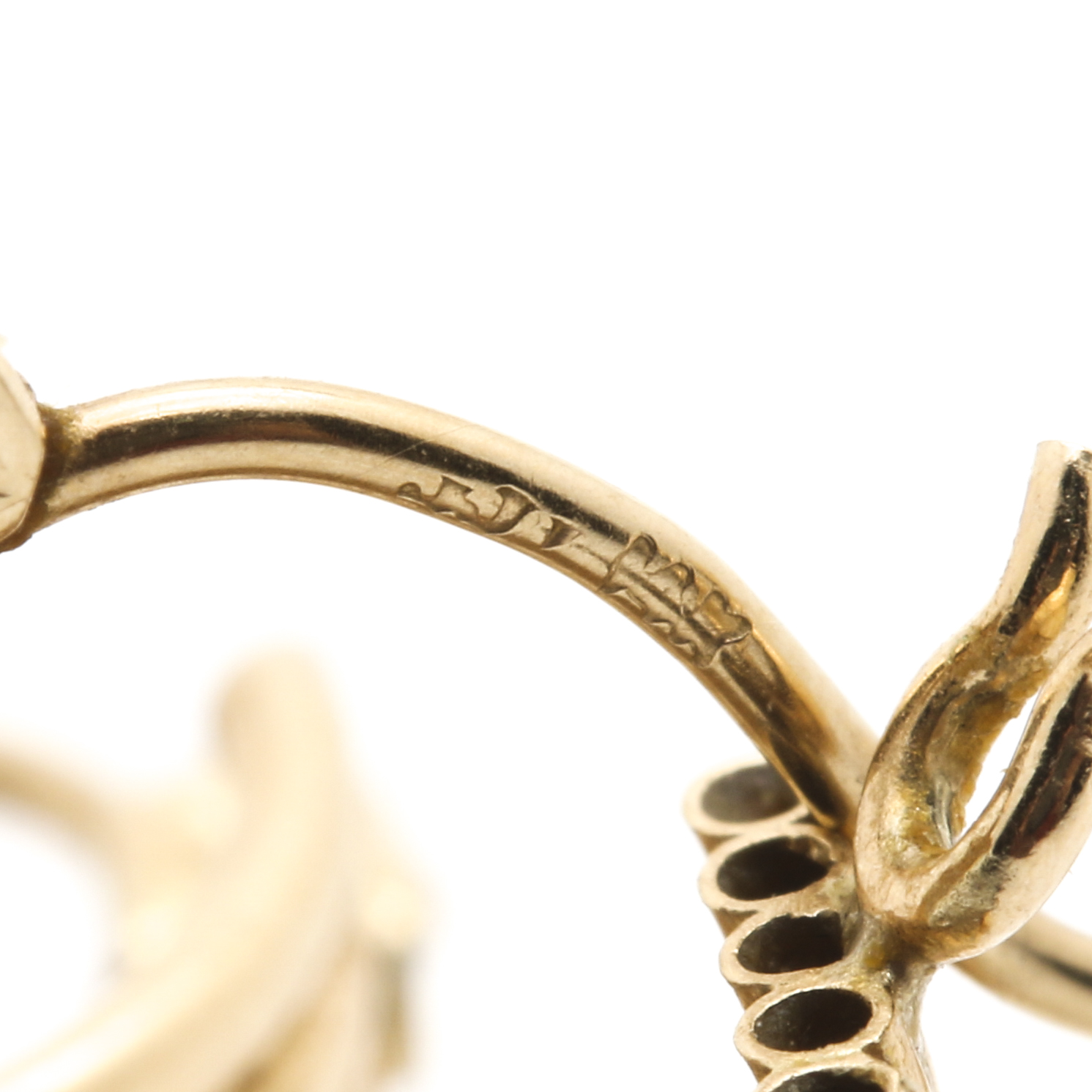 14K Yellow Gold Ribbed Mini Hoop Earrings