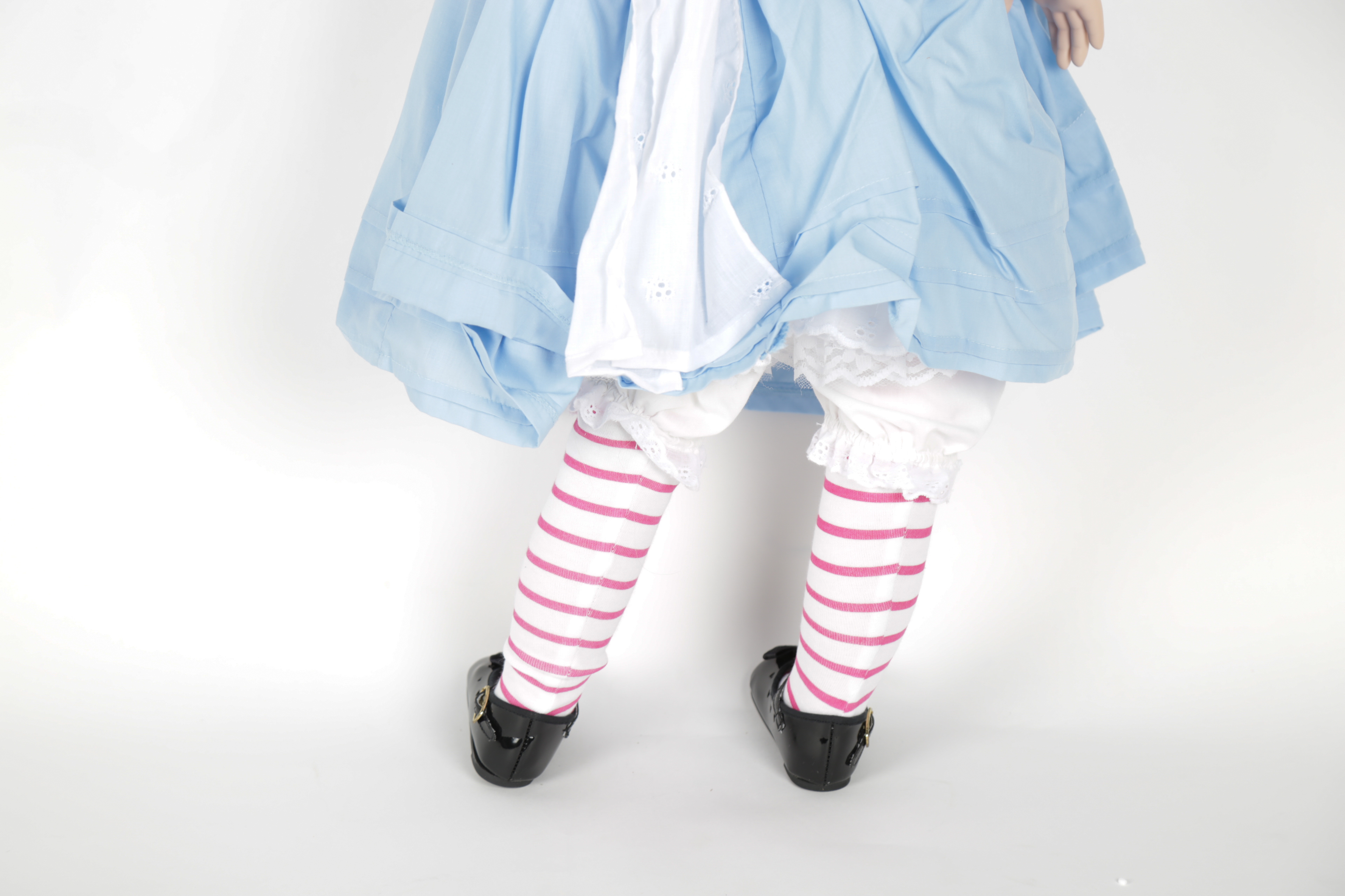 Limited Edition "Alice" Masterpiece Gallery Doll