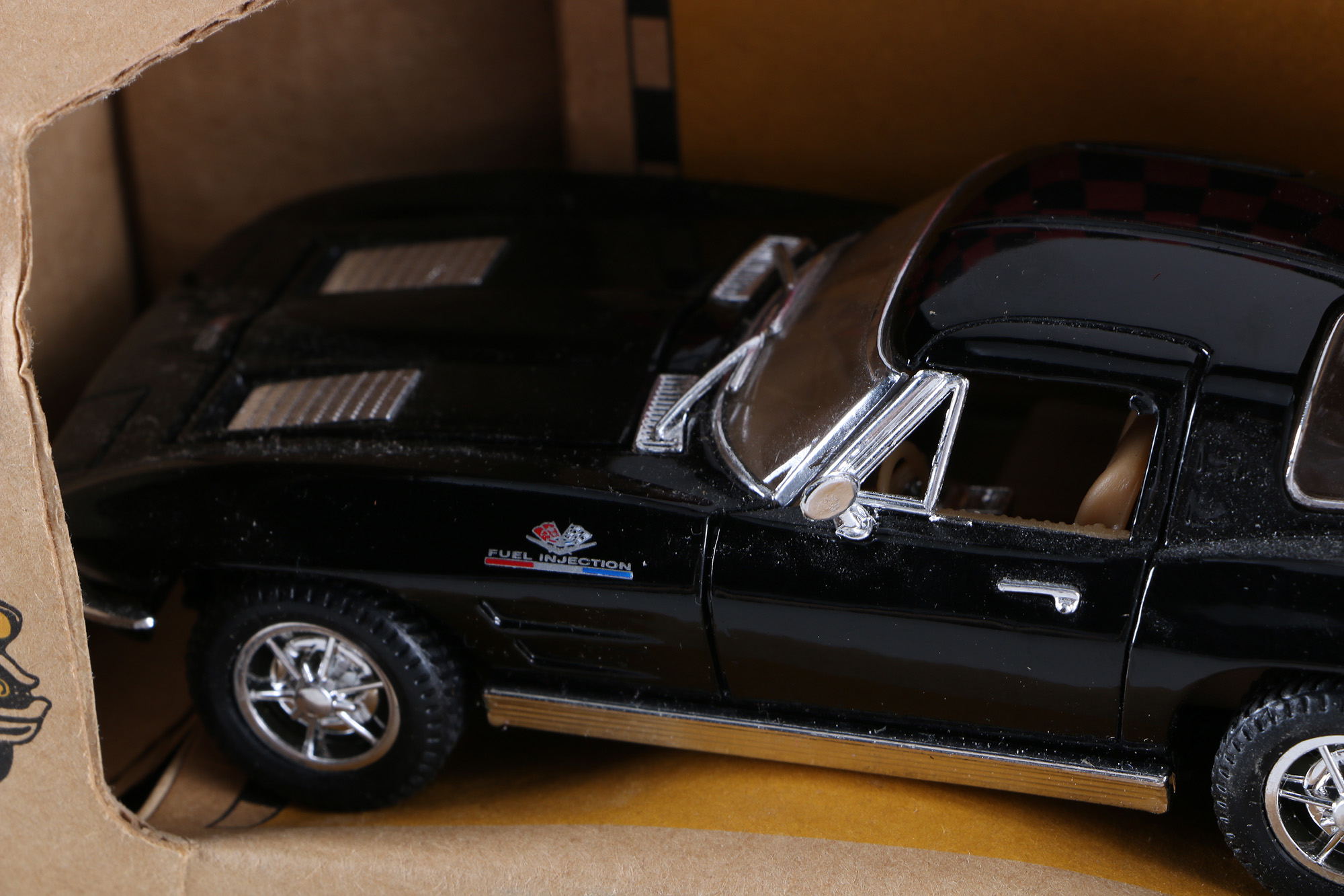 Road Champions and Classic Scenes Die-Cast Cars