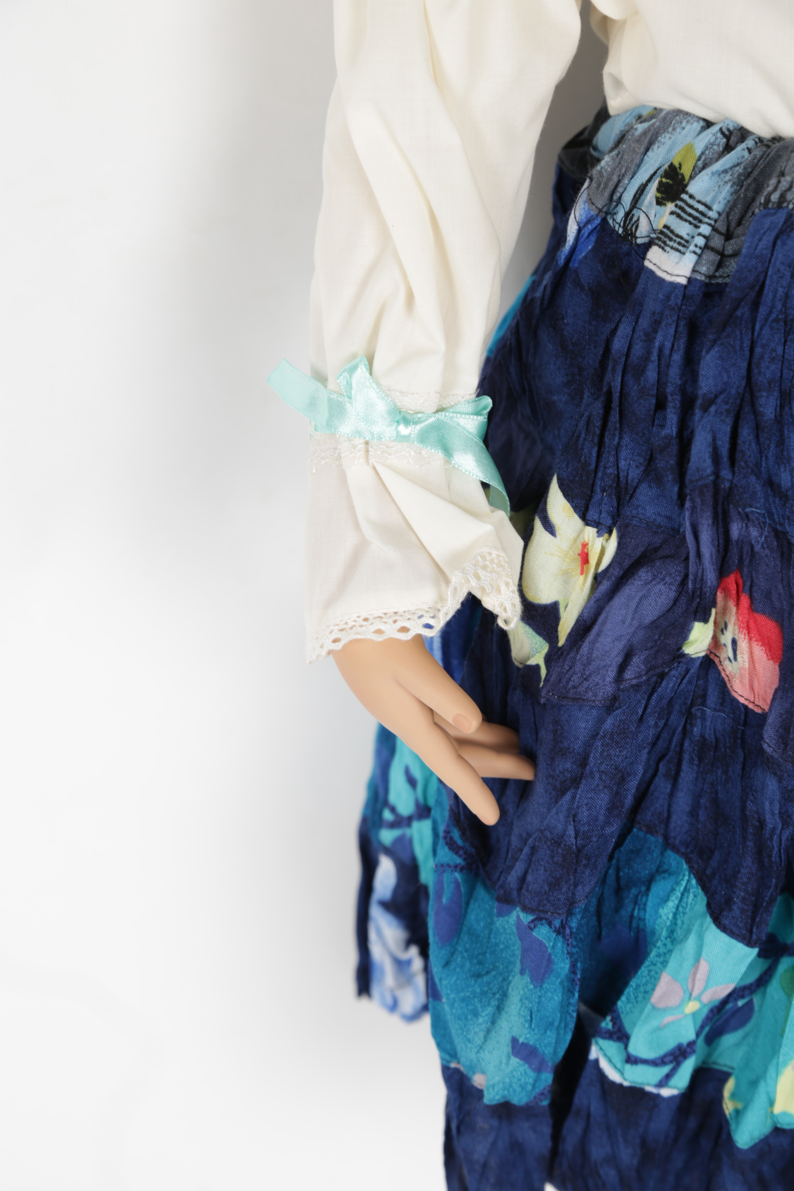 Limited Edition "Marta" Masterpiece Gallery Doll