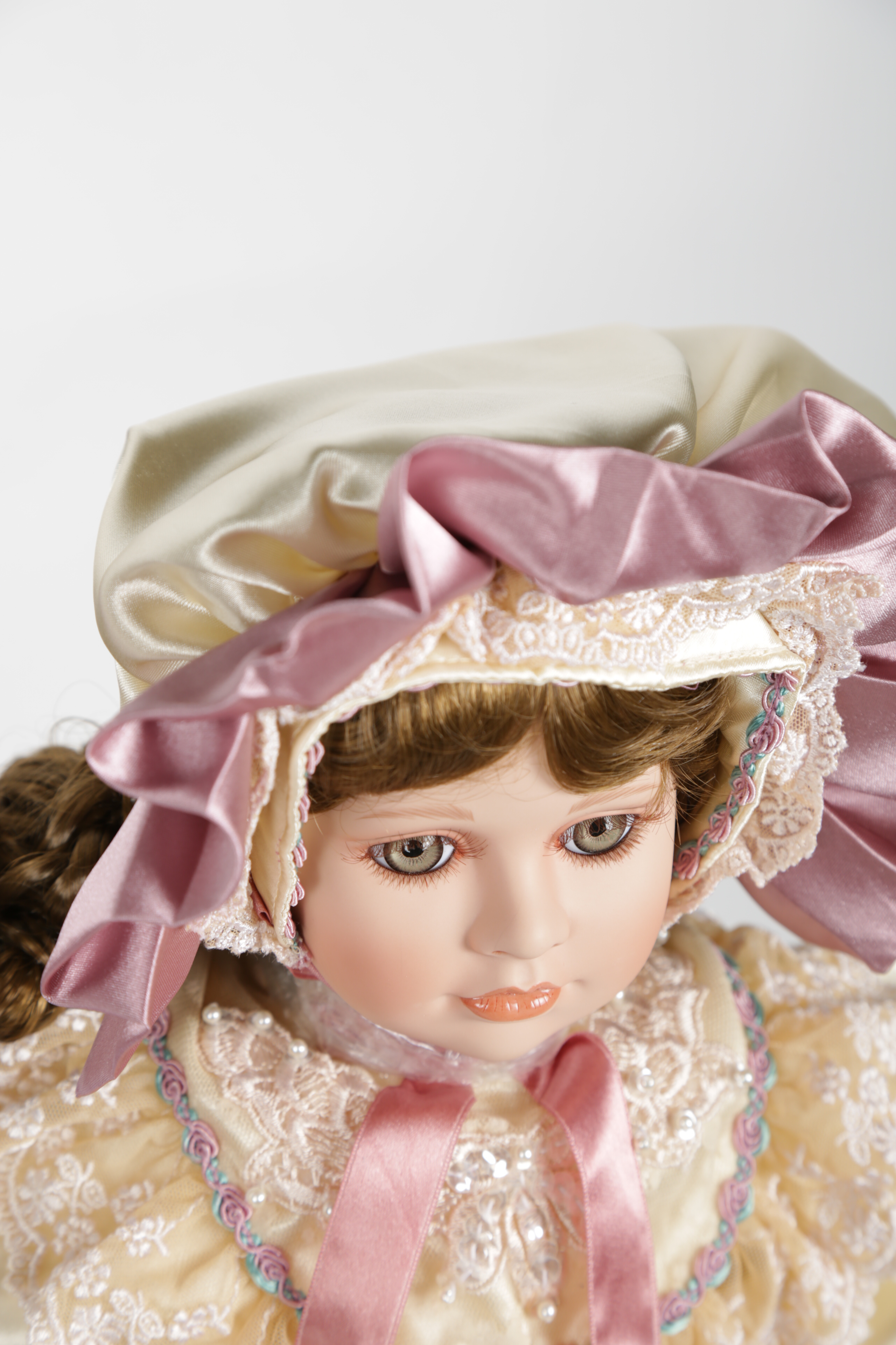 Limited Edition Jan McLean Paige and Court of Dolls "Kami" Dolls