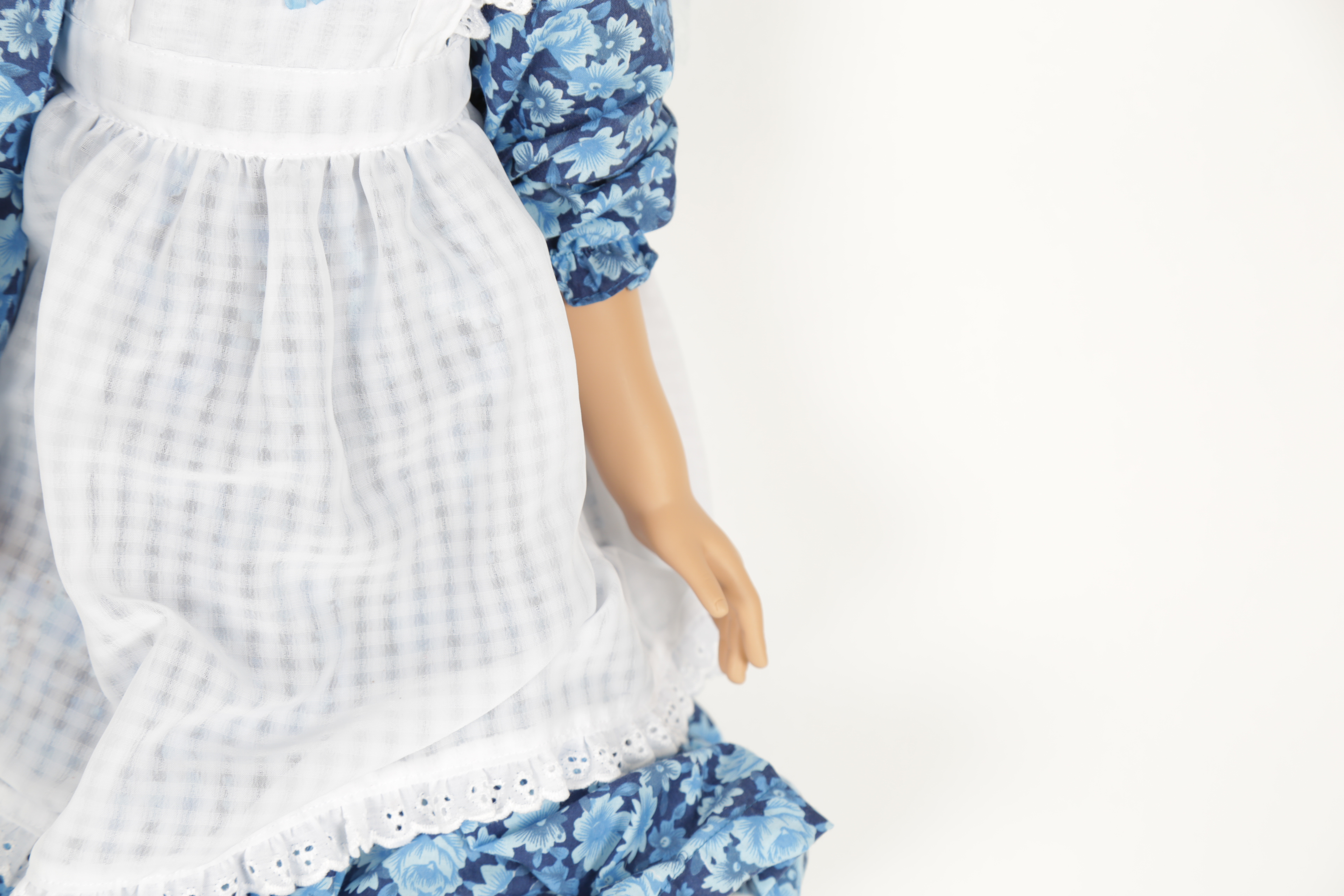 Limited Edition "Hanna" Masterpiece Gallery Doll