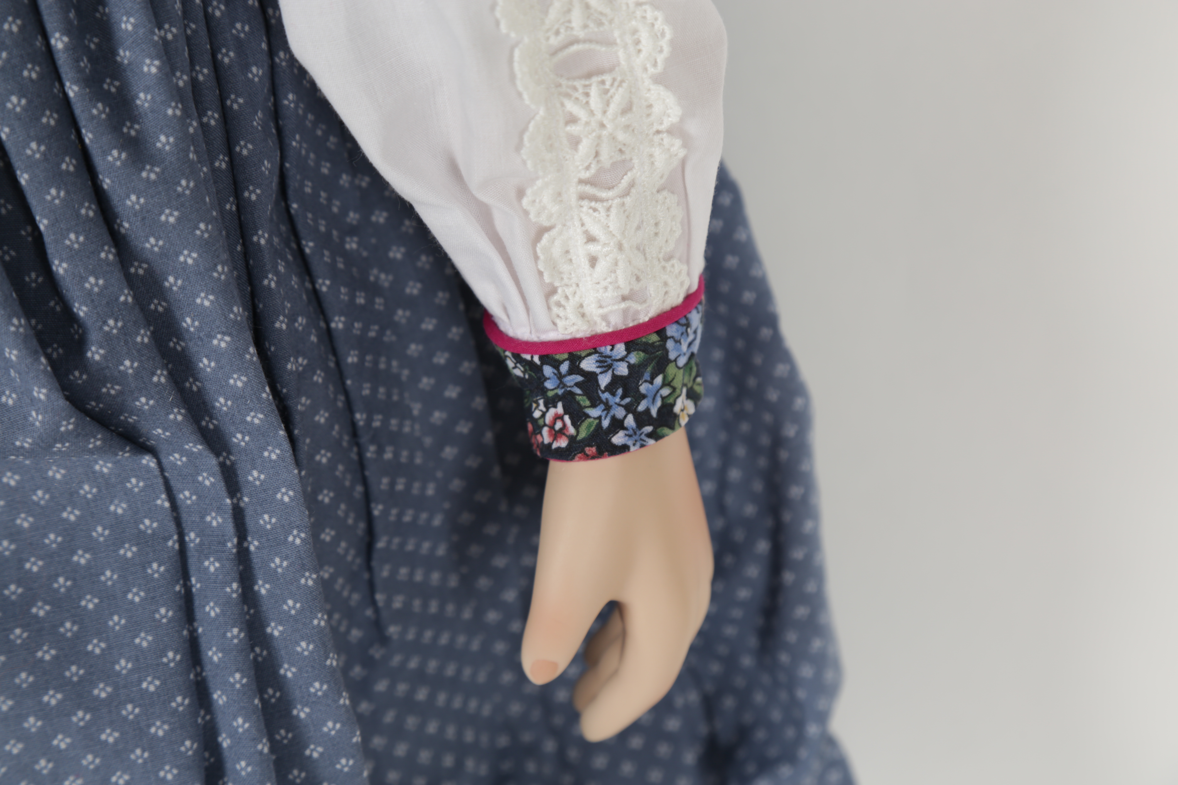 Limited Edition "Goldilocks" Masterpiece Gallery Doll