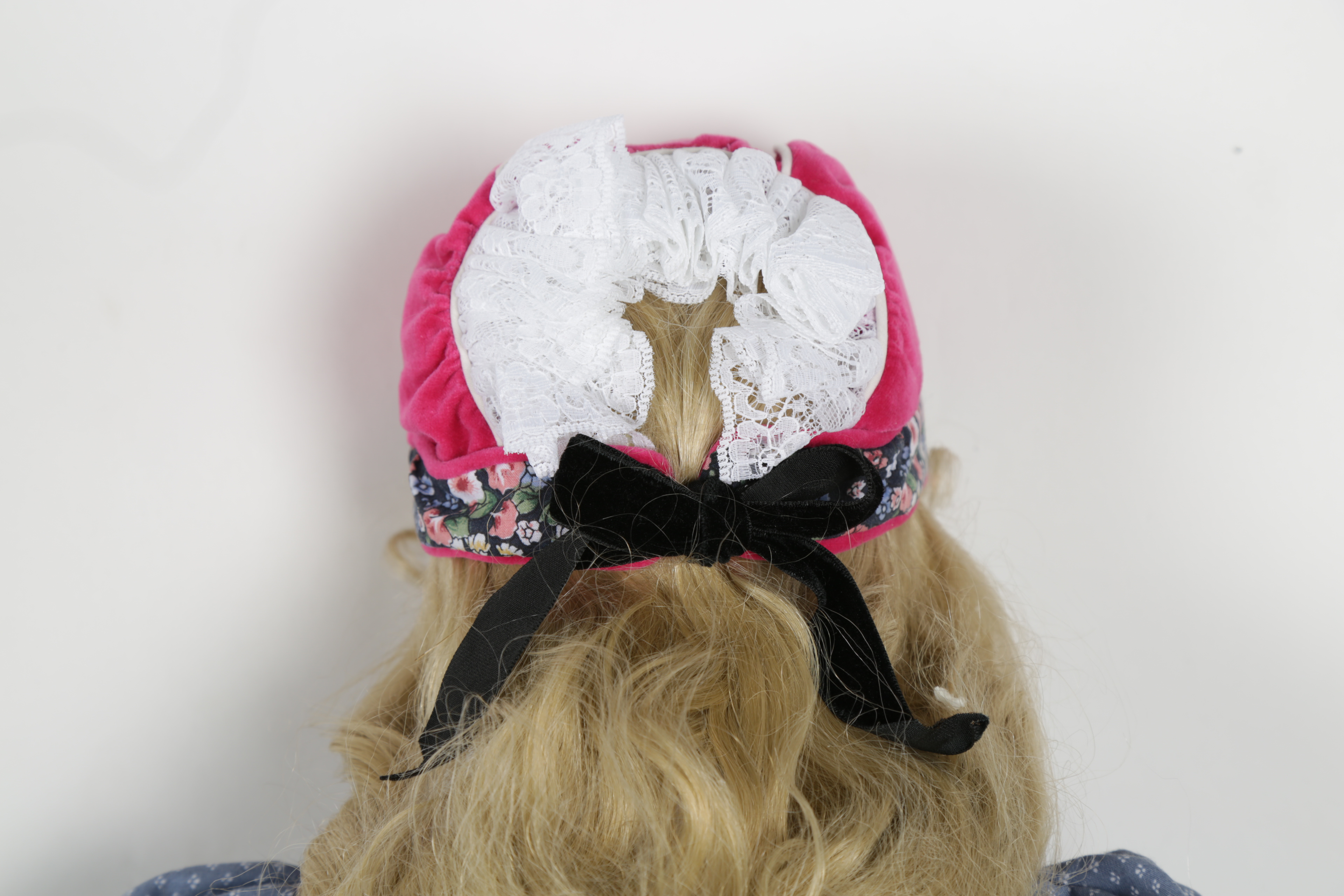 Limited Edition "Goldilocks" Masterpiece Gallery Doll