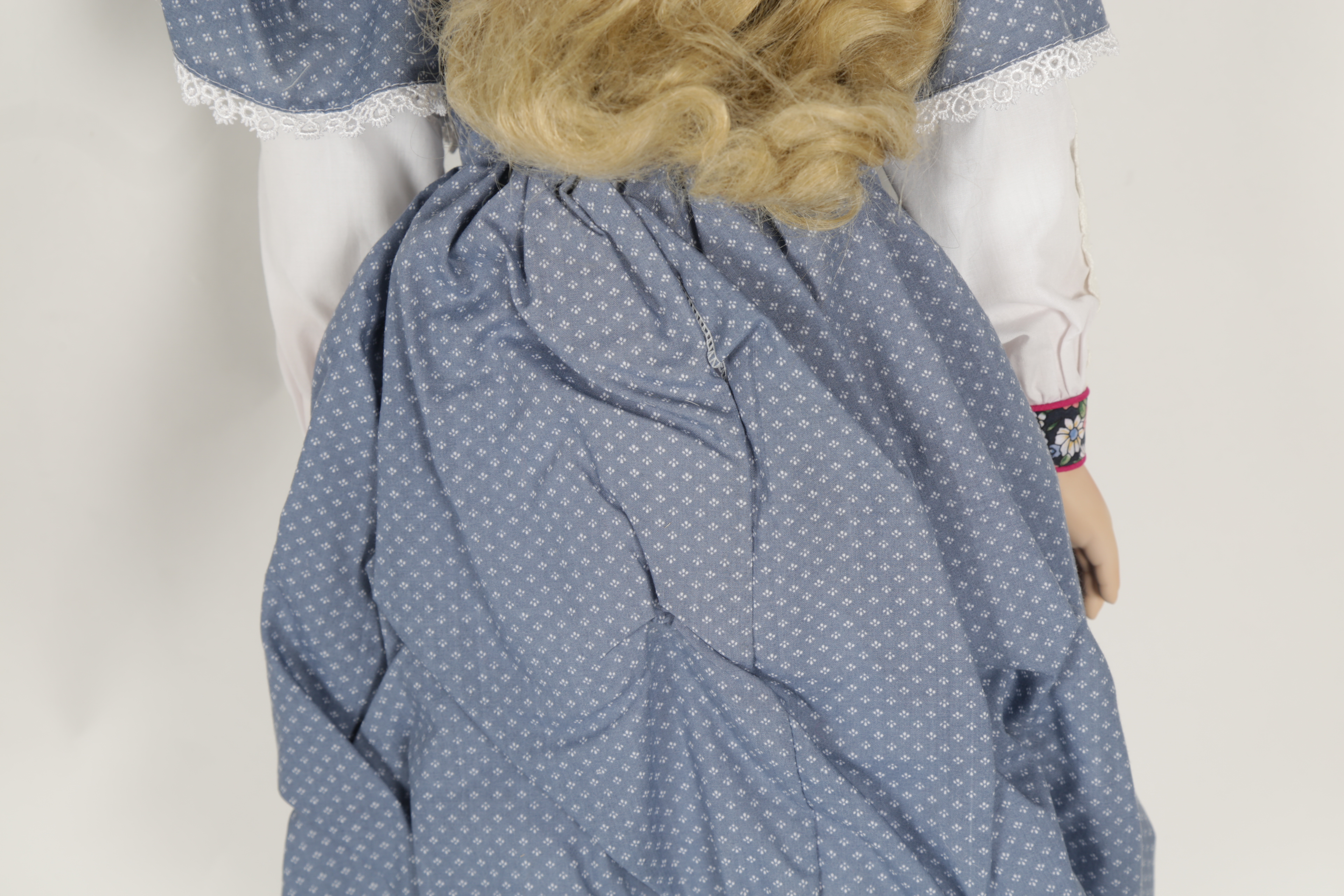 Limited Edition "Goldilocks" Masterpiece Gallery Doll