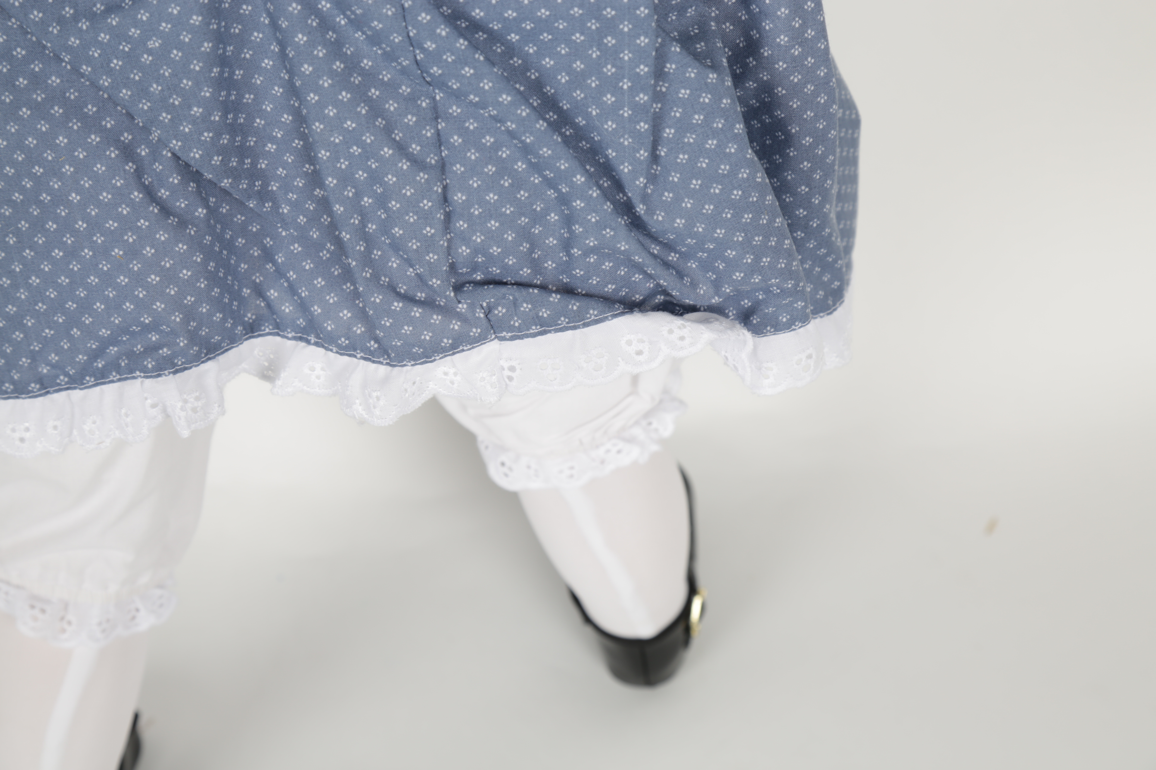 Limited Edition "Goldilocks" Masterpiece Gallery Doll