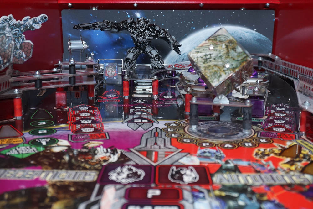 2011 Stern "Transformers" Pinball Machine