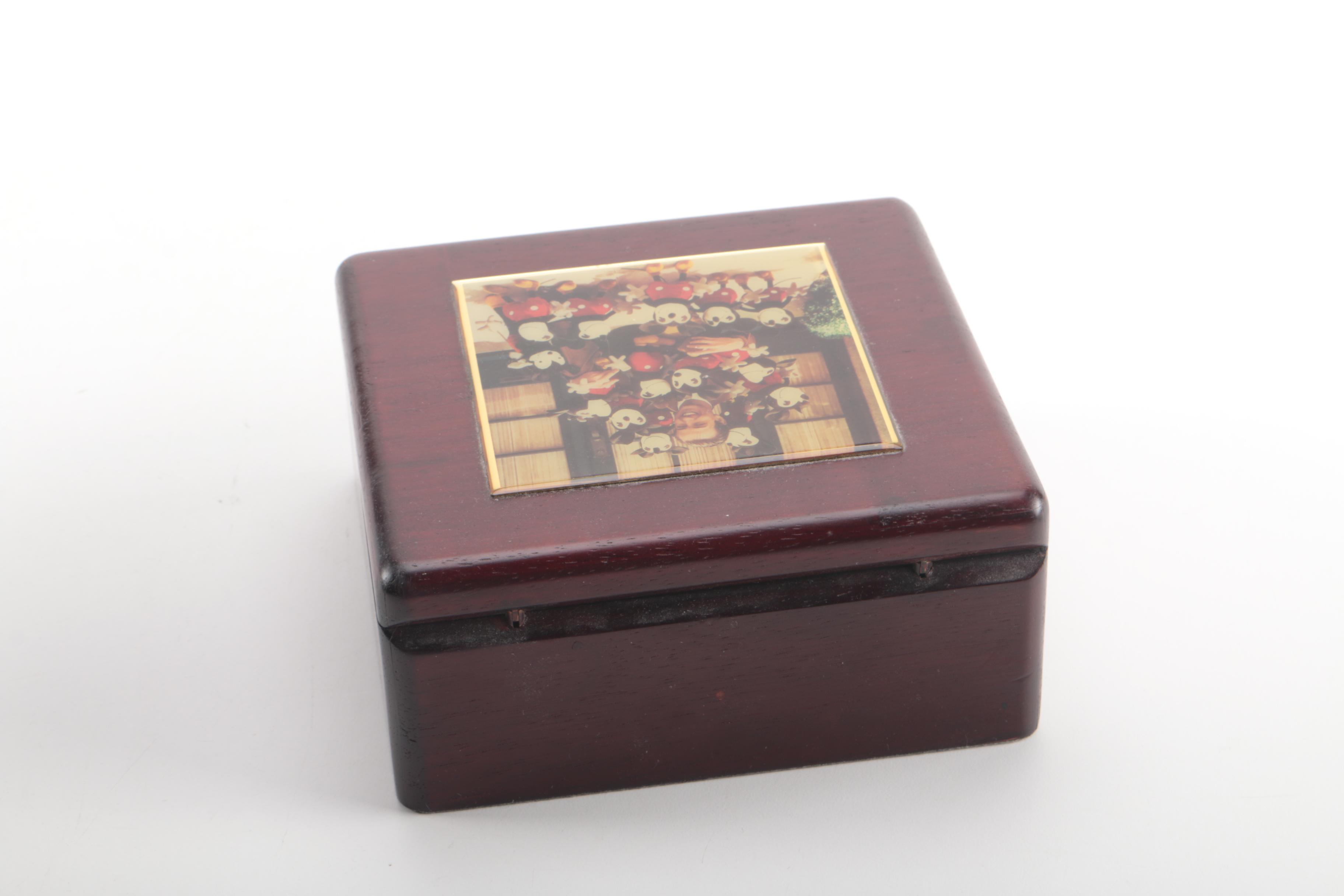 Limited Edition Walt Disney TImepiece in Collectors Box and Fanny Pack