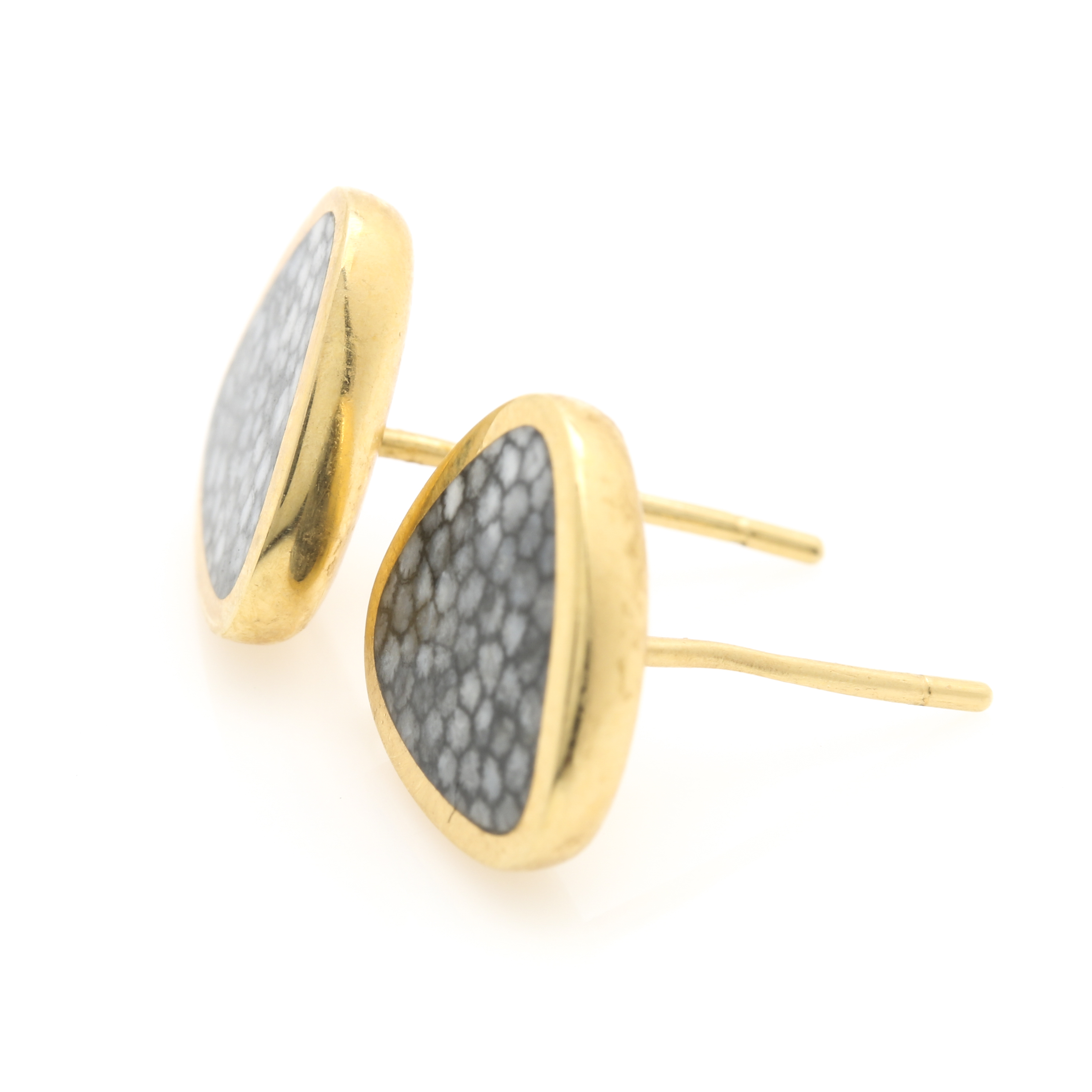 18K Yellow Gold Fossilized Coral Studs and Cultured Pearl Pendant