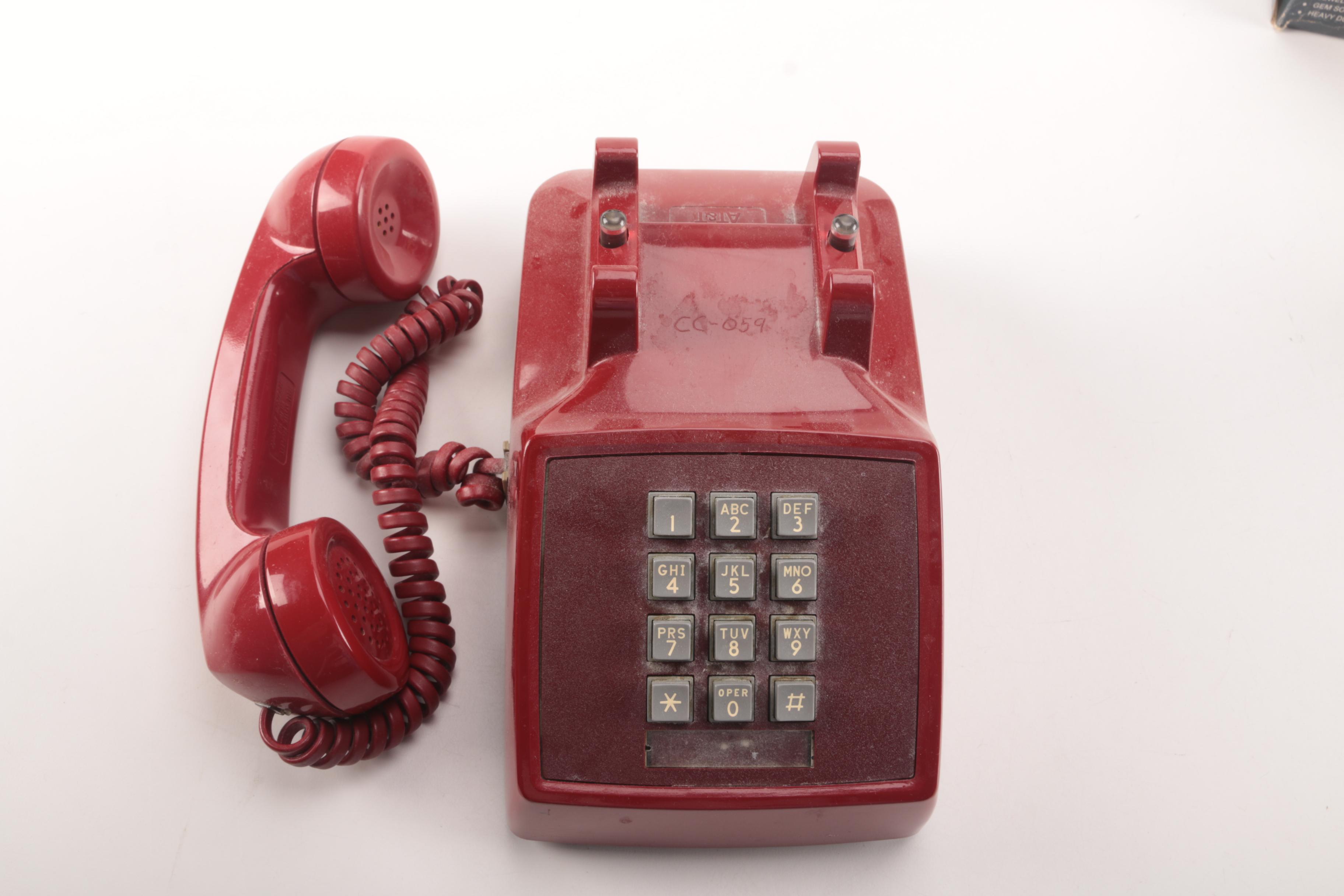 Household Items Including an Electric Hand Steamer