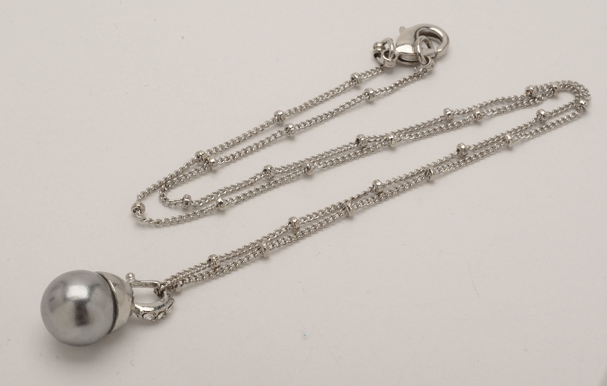 Group of Cultured Freshwater Pearl and Faux Pearl Costume Jewelry