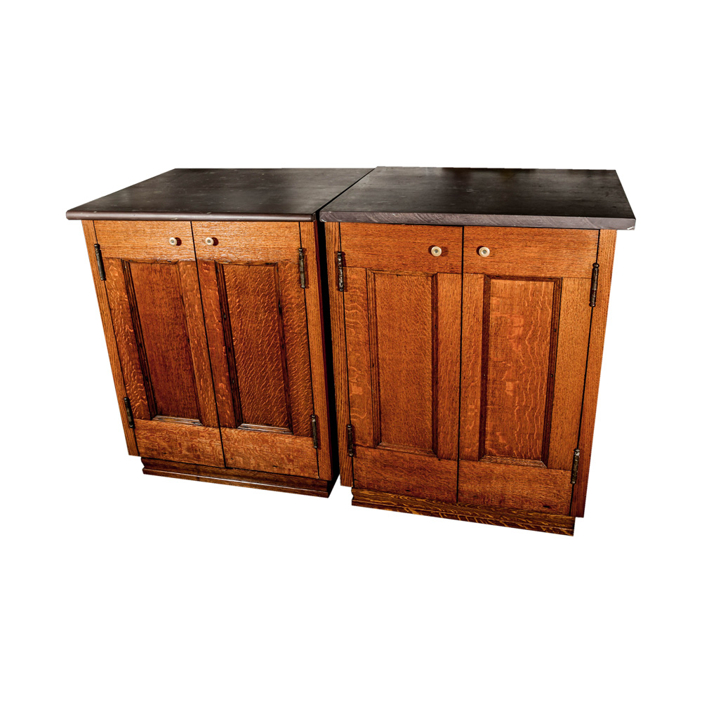 Stone Top Oak Cabinets