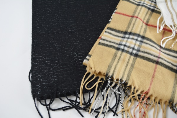 Women's Scarves and Gloves