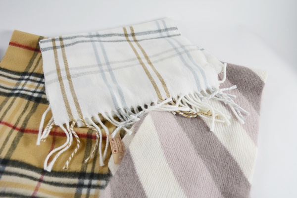 Women's Scarves and Gloves