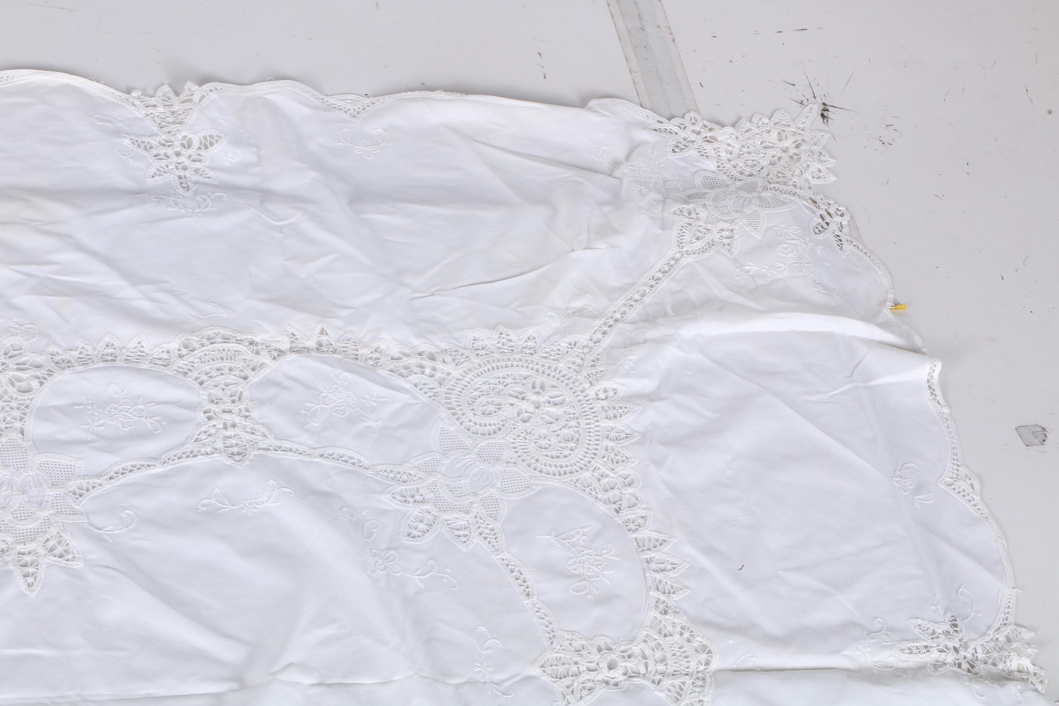 Hand Blown Glass Make Your Own Napkin Holders Set and Table Cloth