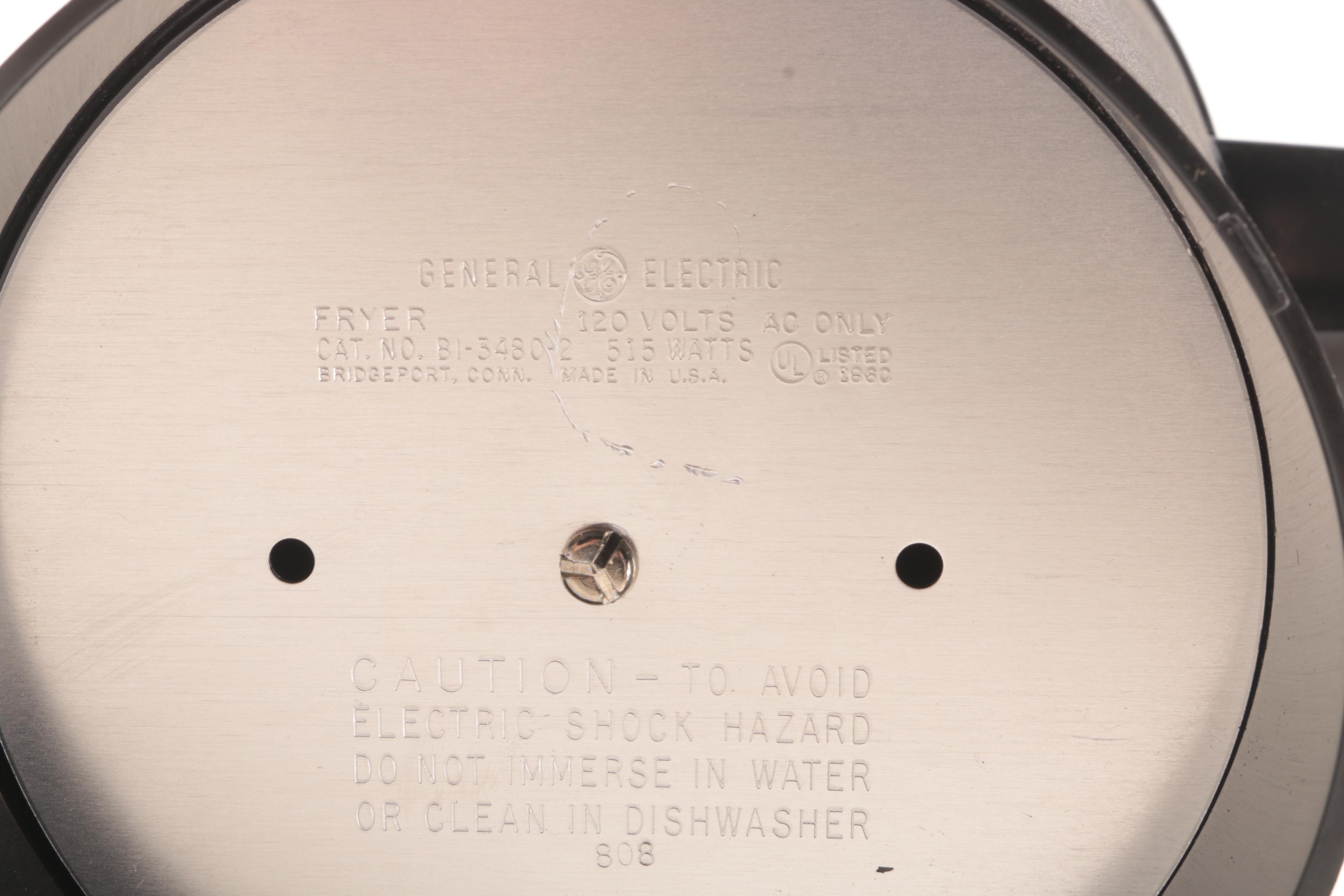 Assorted Kitchen Serveware