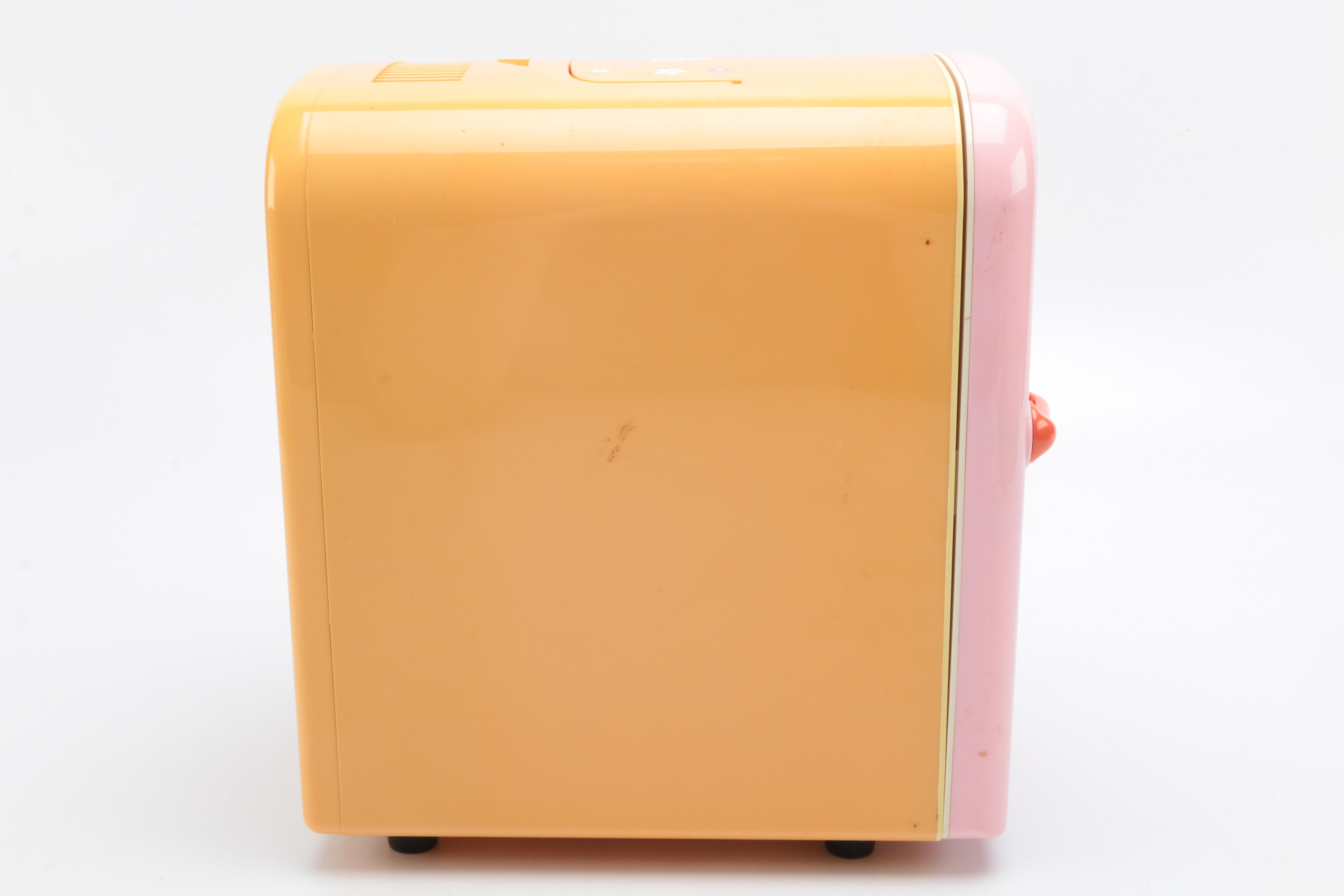 "Hello Kitty" Mini Refrigerator and Warmer