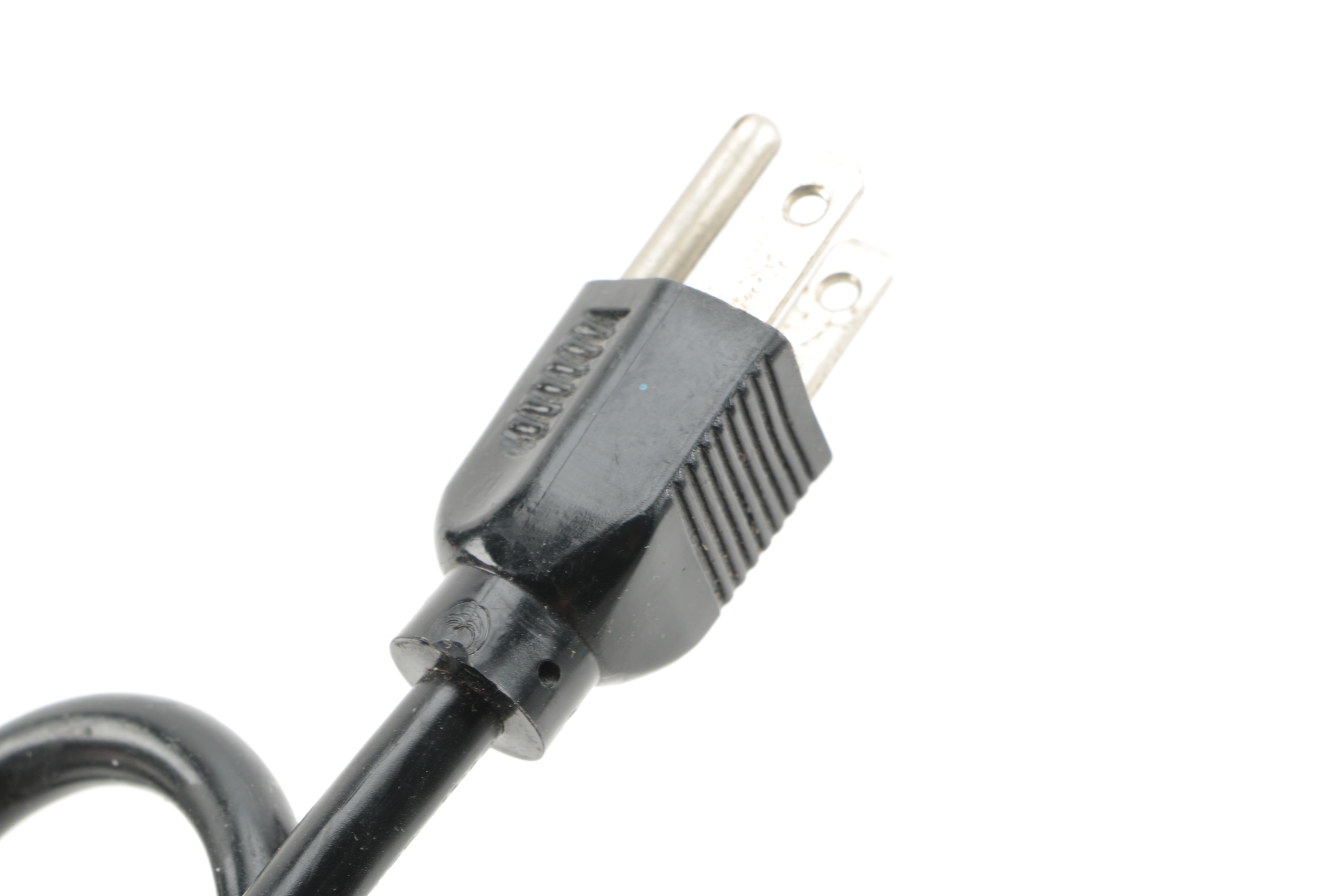 Assorted Kitchen Serveware