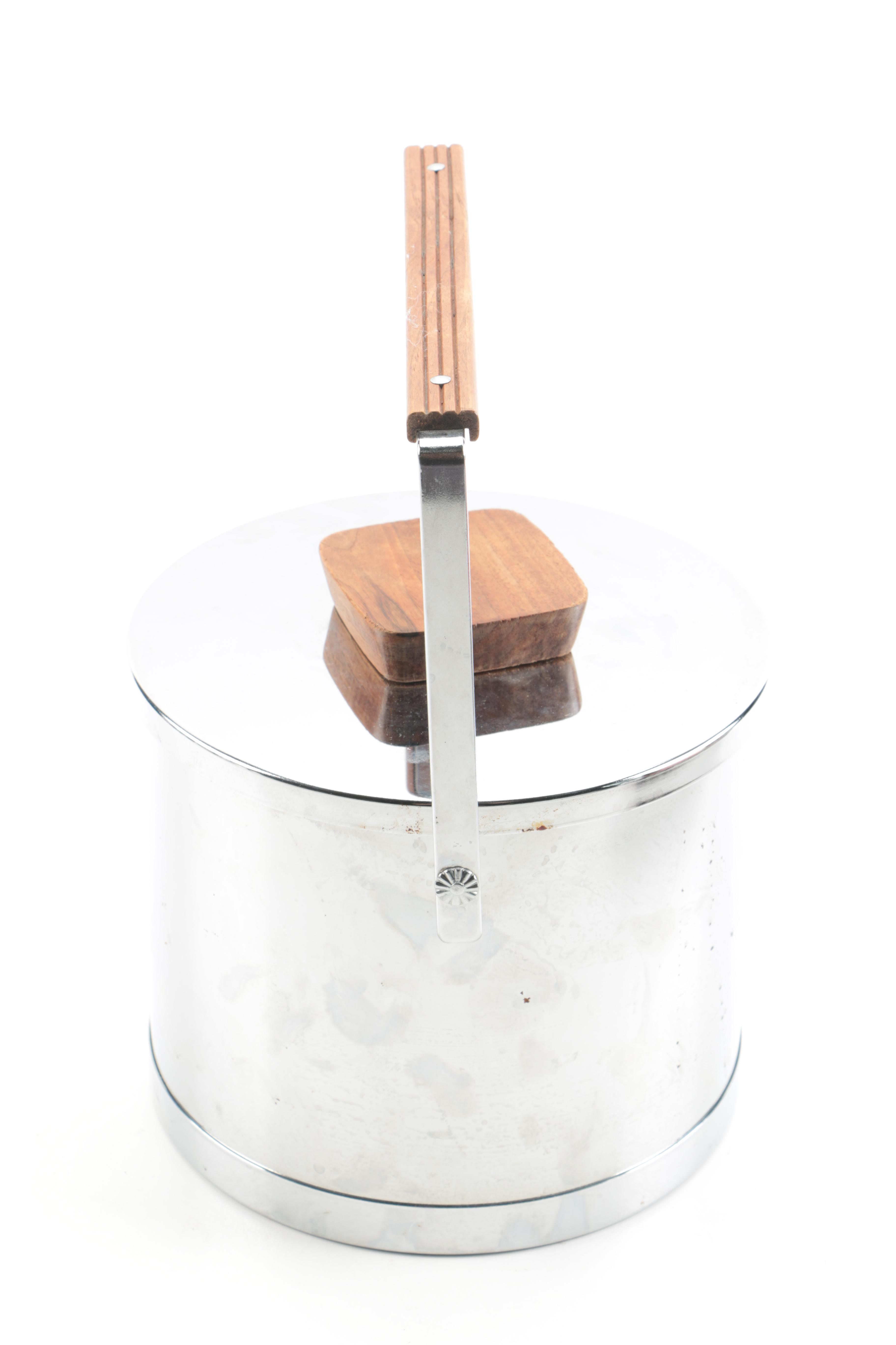 Assorted Kitchen Serveware