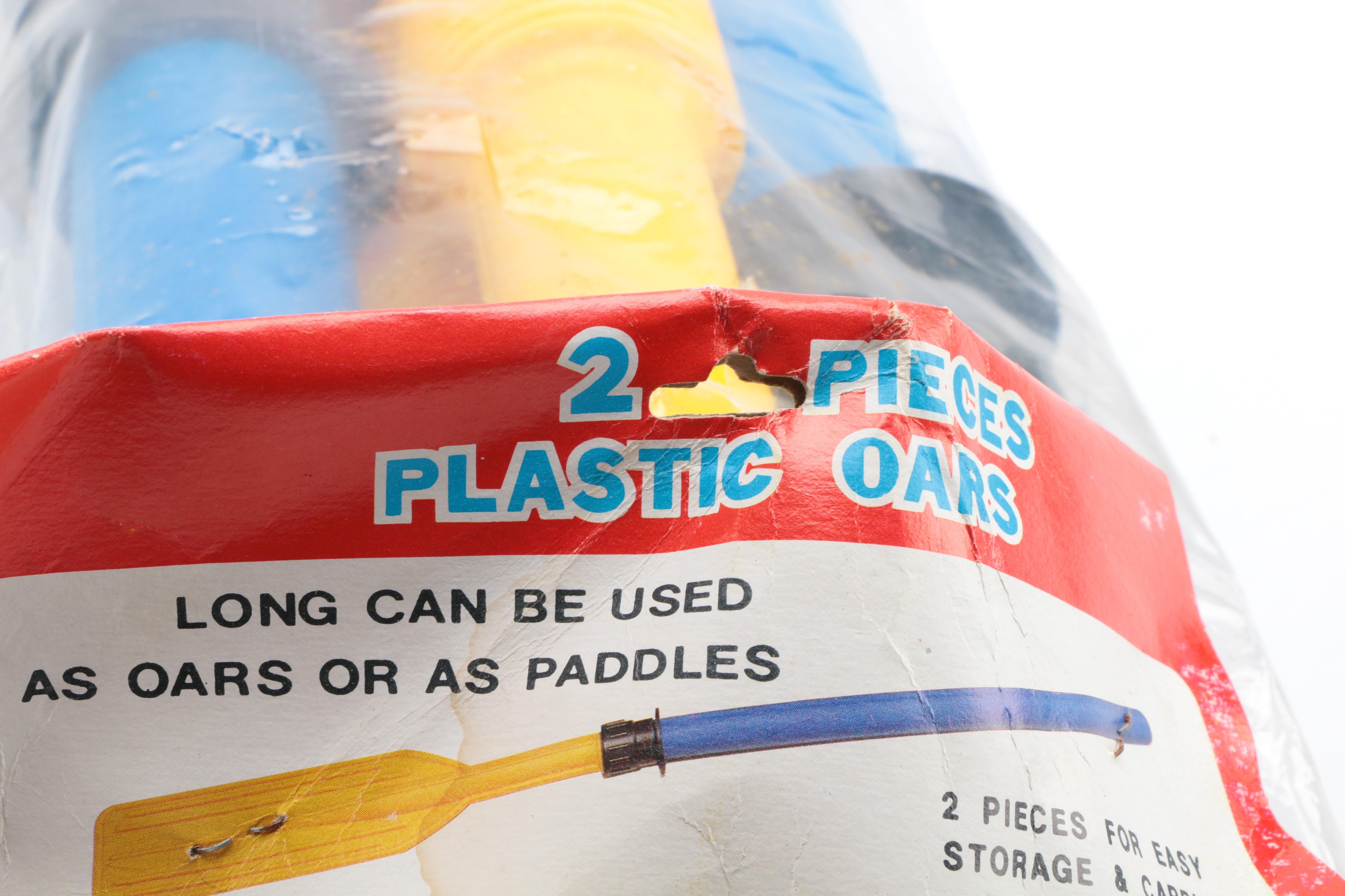 Vinyl Inflatable Champion Boats With Plastic Oars and Foot Pumps