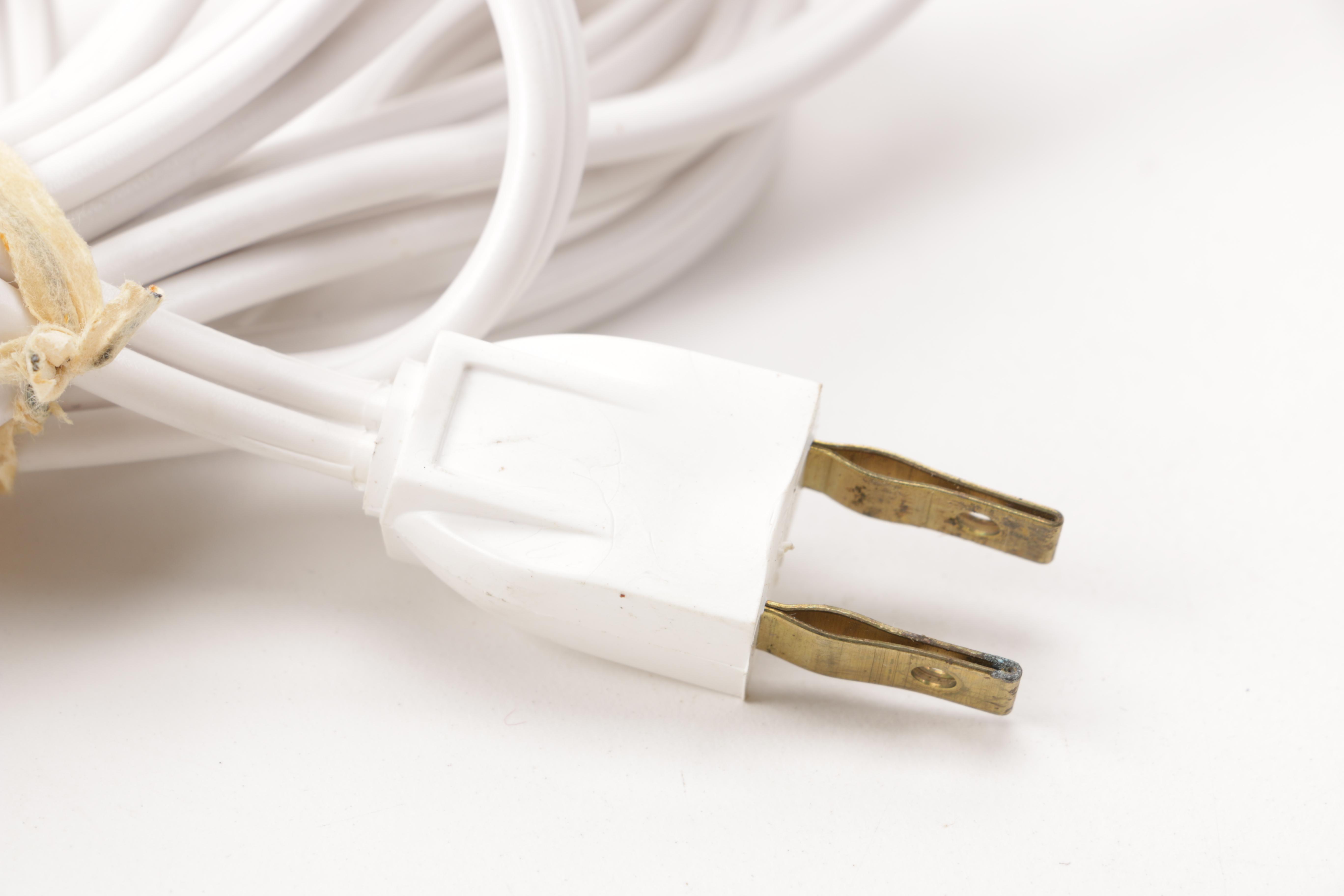 A Gevalia Coffeemaker, A Hamilton Beach Can Opener and a Sunbeam Hand Mixer