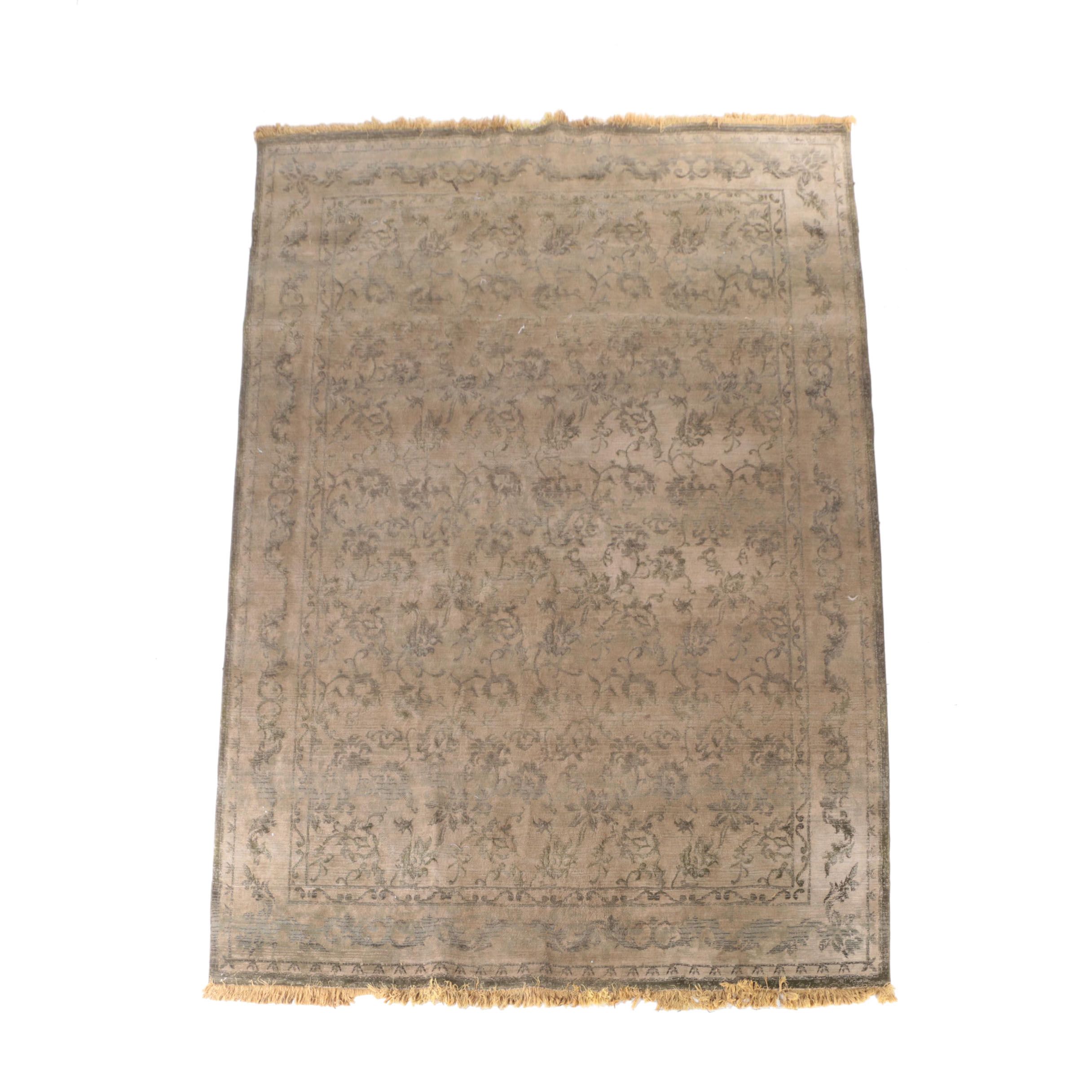 Power-Loomed Floral Area Rug