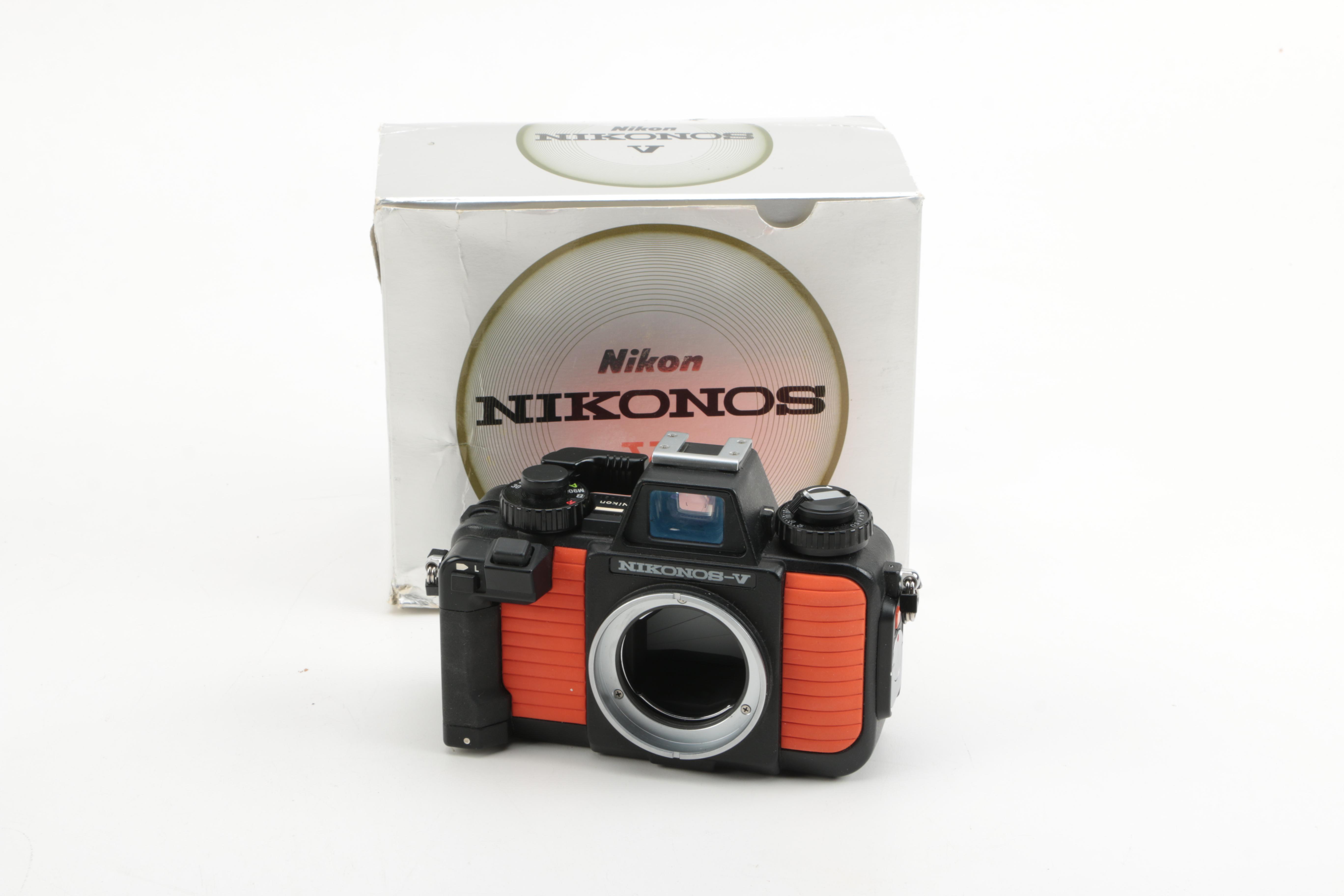 Nikon "Nikonos V" Underwater Camera
