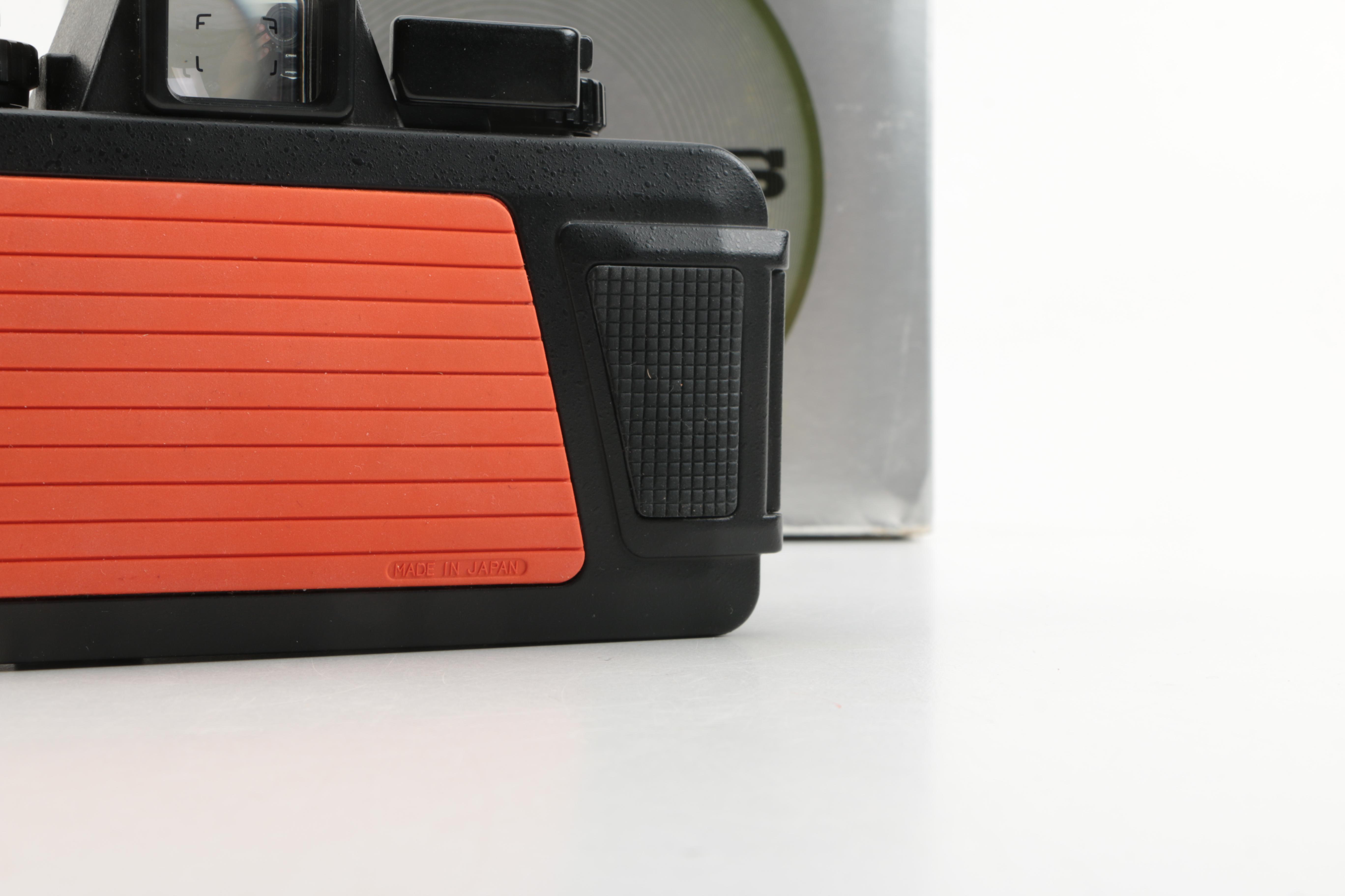 Nikon "Nikonos V" Underwater Camera