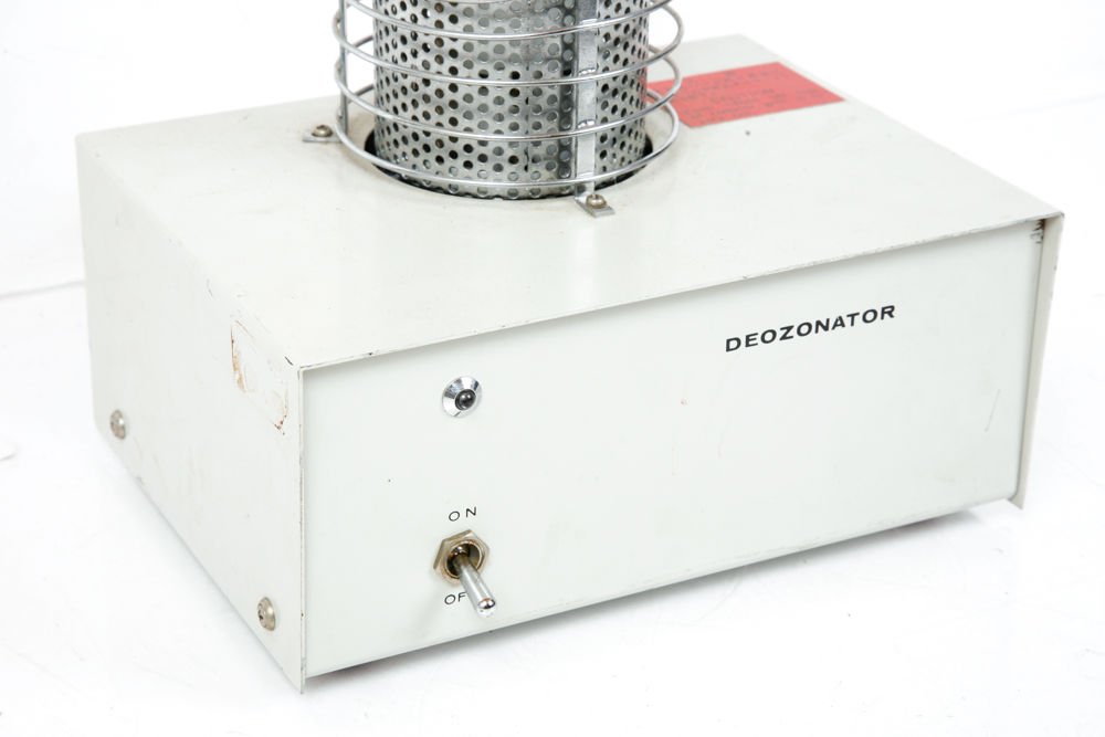 Deozonator