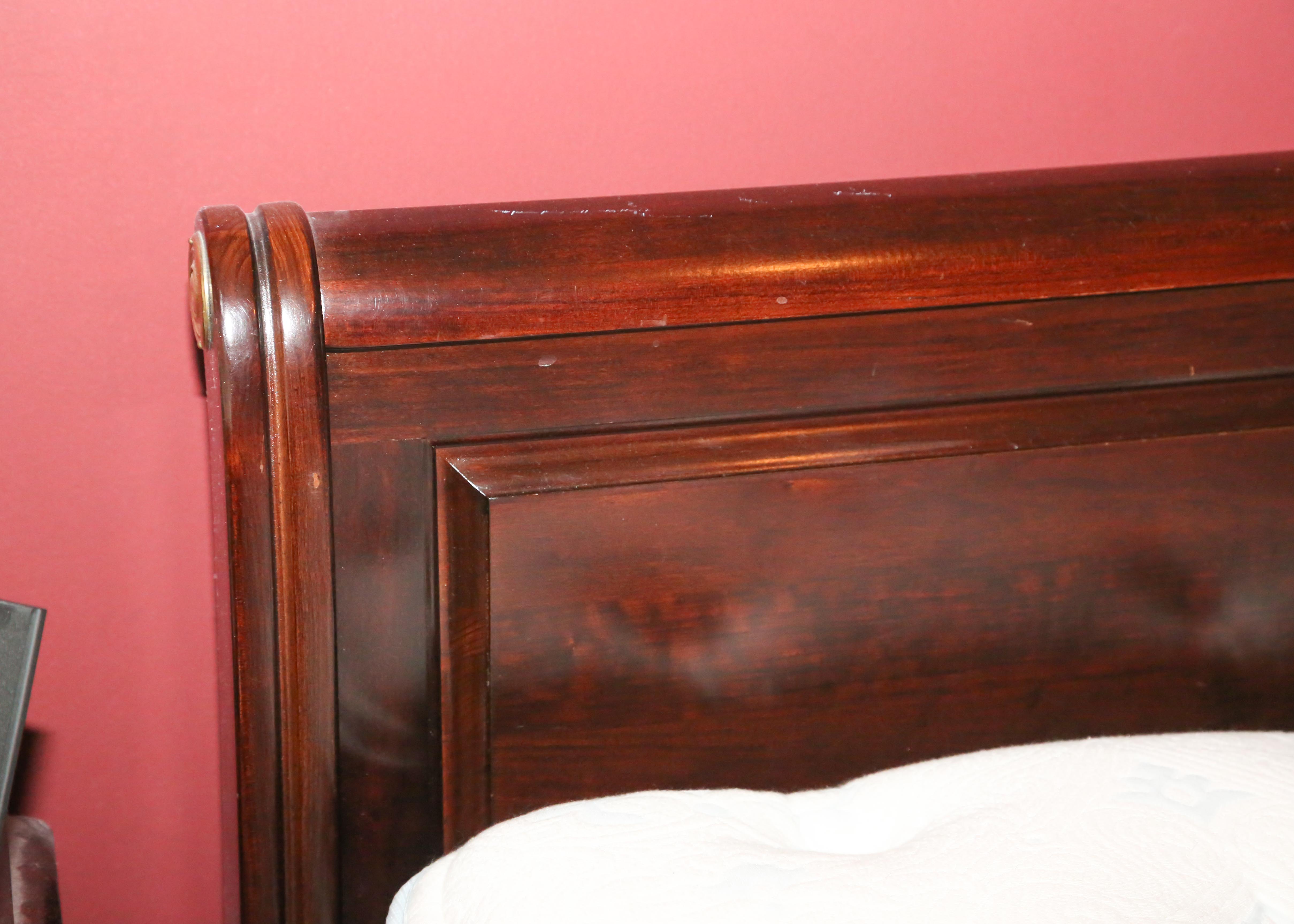 King Size Sleigh Bed
