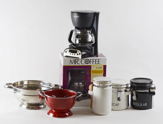 Coffee Set With Colanders