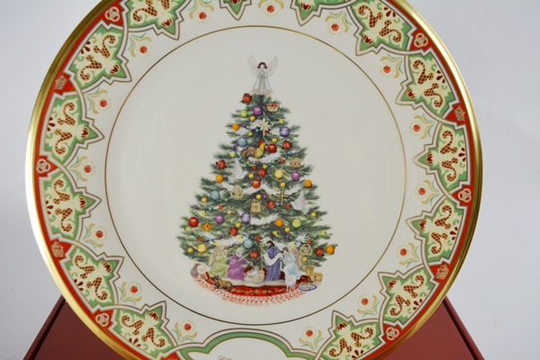 Lenox 2008 Spain Christmas Trees Around The World Collector Plate