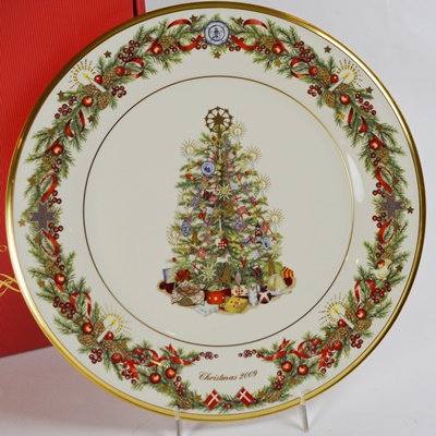 Lenox 2009 Denmark Christmas Trees Around The World Collector Plate