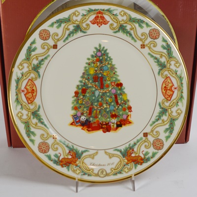 Lenox 2010 China Christmas Trees Around The World Collector Plate