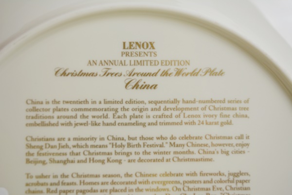 Lenox 2010 China Christmas Trees Around The World Collector Plate