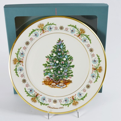 Lenox 1994 Poland Christmas Trees Around The World Collector Plate