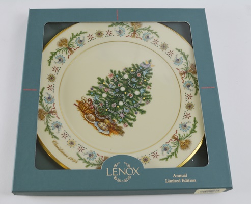 Lenox 1994 Poland Christmas Trees Around The World Collector Plate
