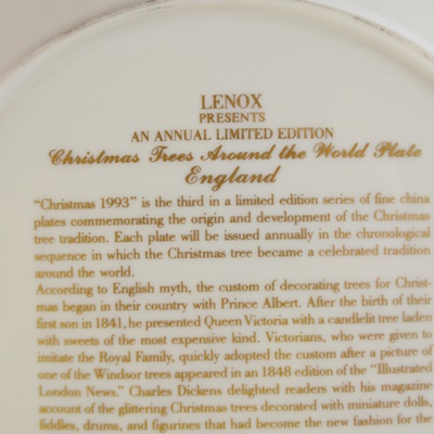 Lenox 1993 England Christmas Trees Around The World Collector Plate