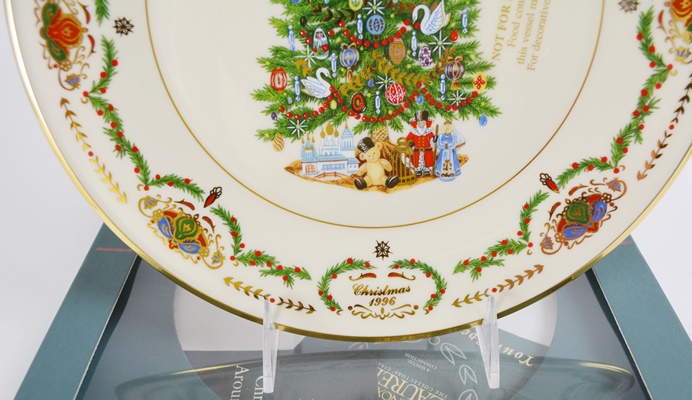 Lenox 1996 Russia Christmas Trees Around The World Collector Plate