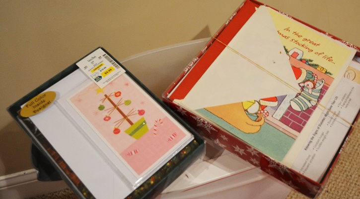 Sterlite and HomZ Christmas Storage Containers, Wreaths and Wrapping Paper