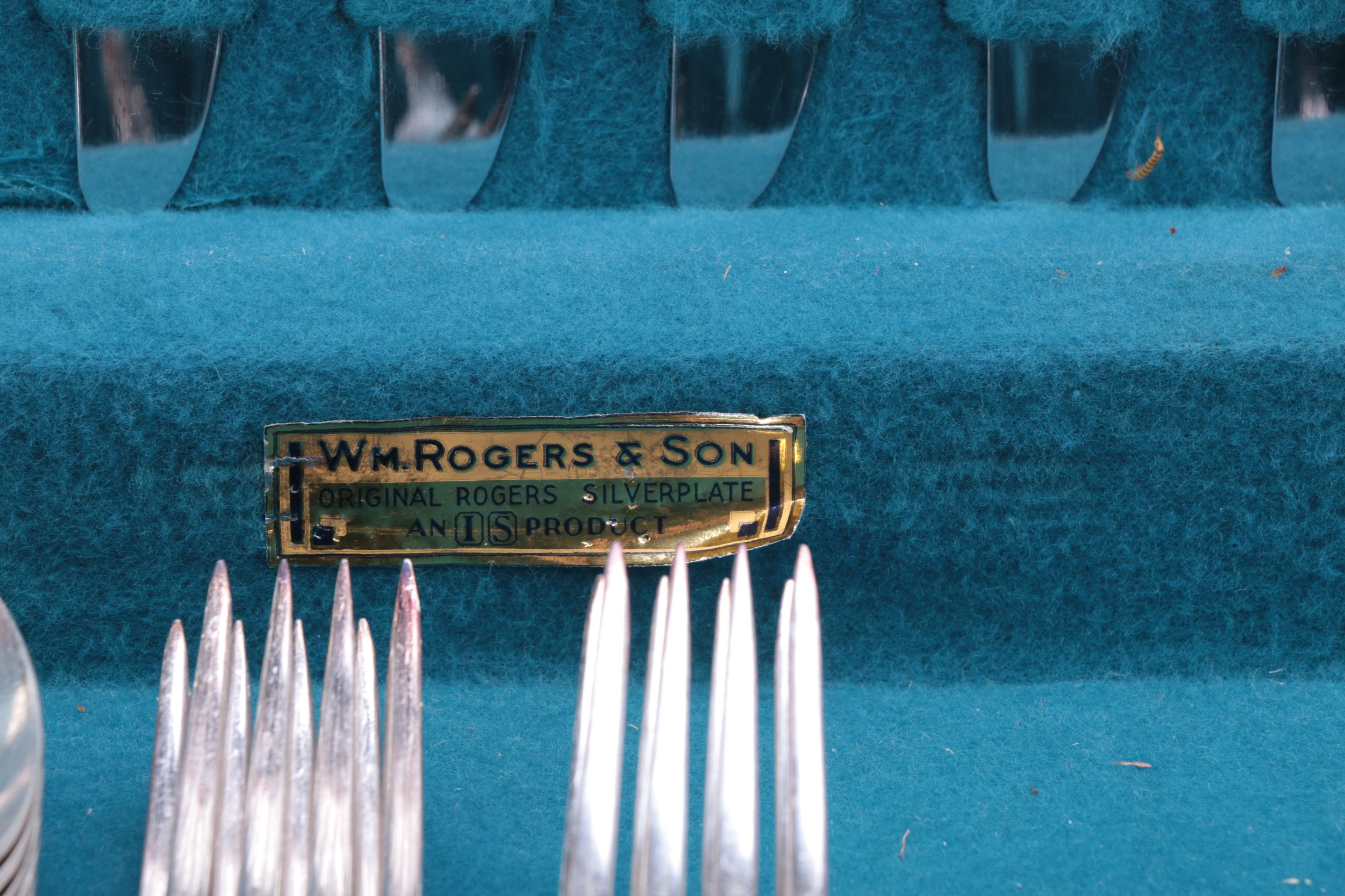 Wm. Rogers & Son "Exquisite" Silver Plate Flatware Set With Case