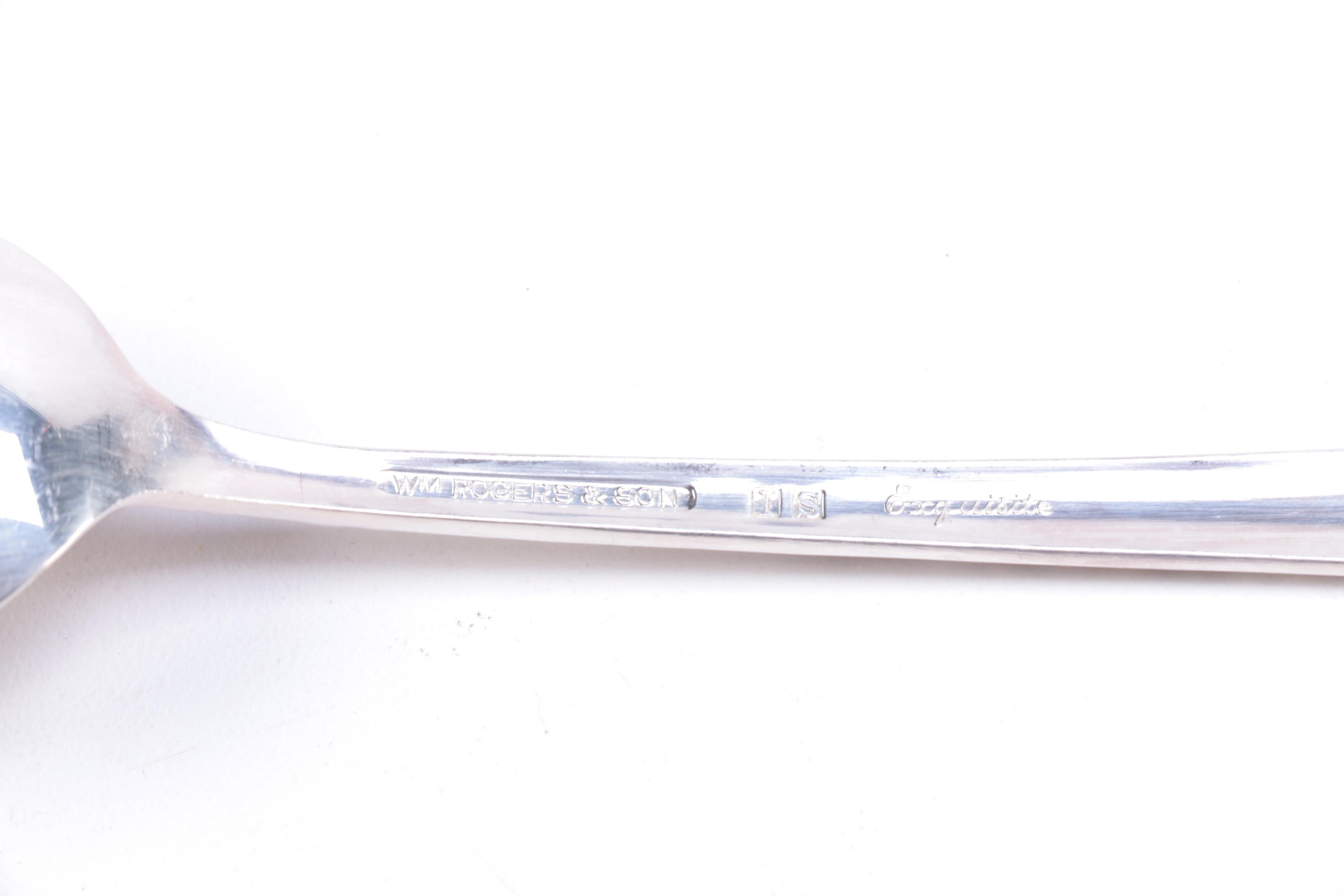 Wm. Rogers & Son "Exquisite" Silver Plate Flatware Set With Case