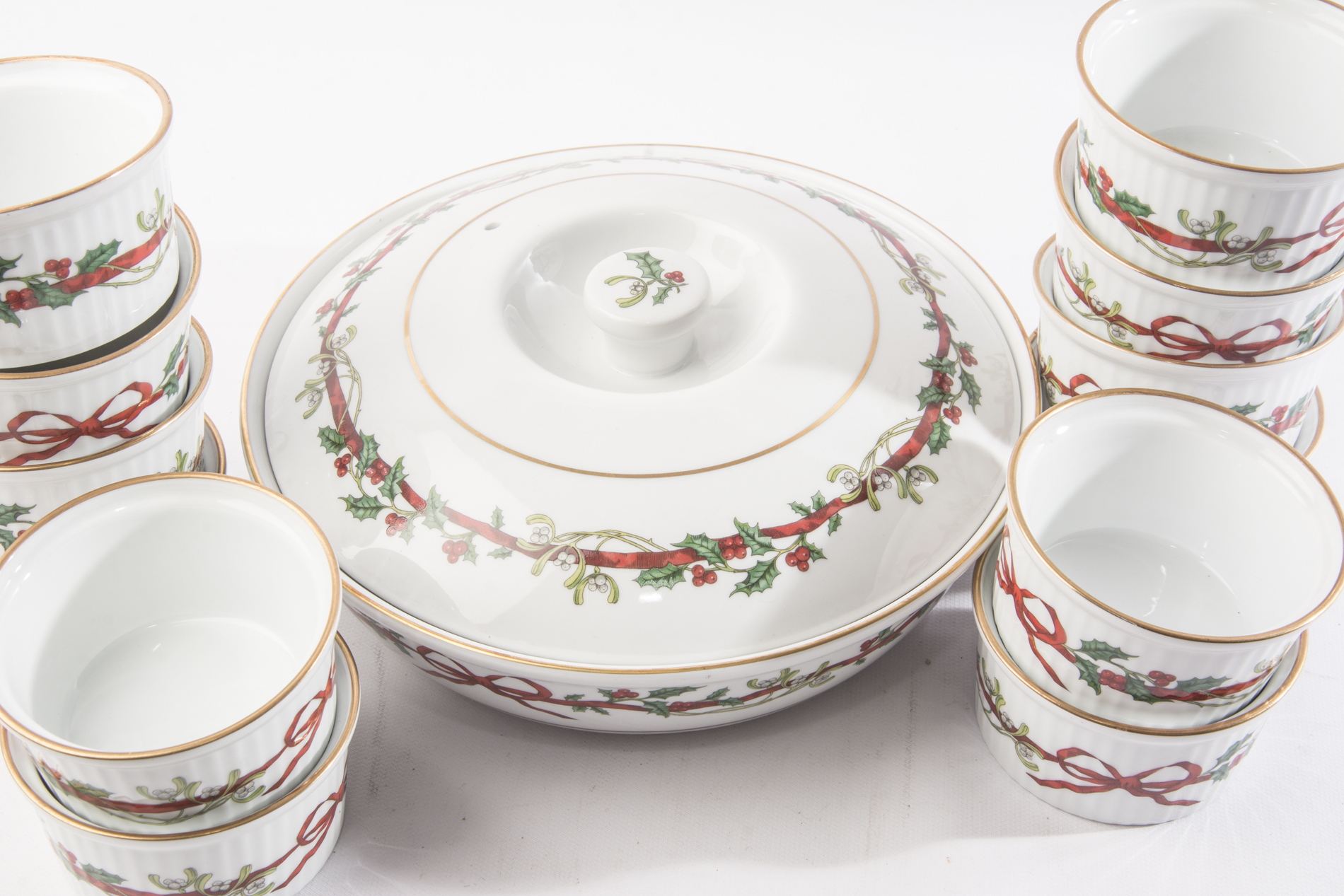 Royal Worcester "Holly Ribbons" Fine Porcelain Oven to Table Ware