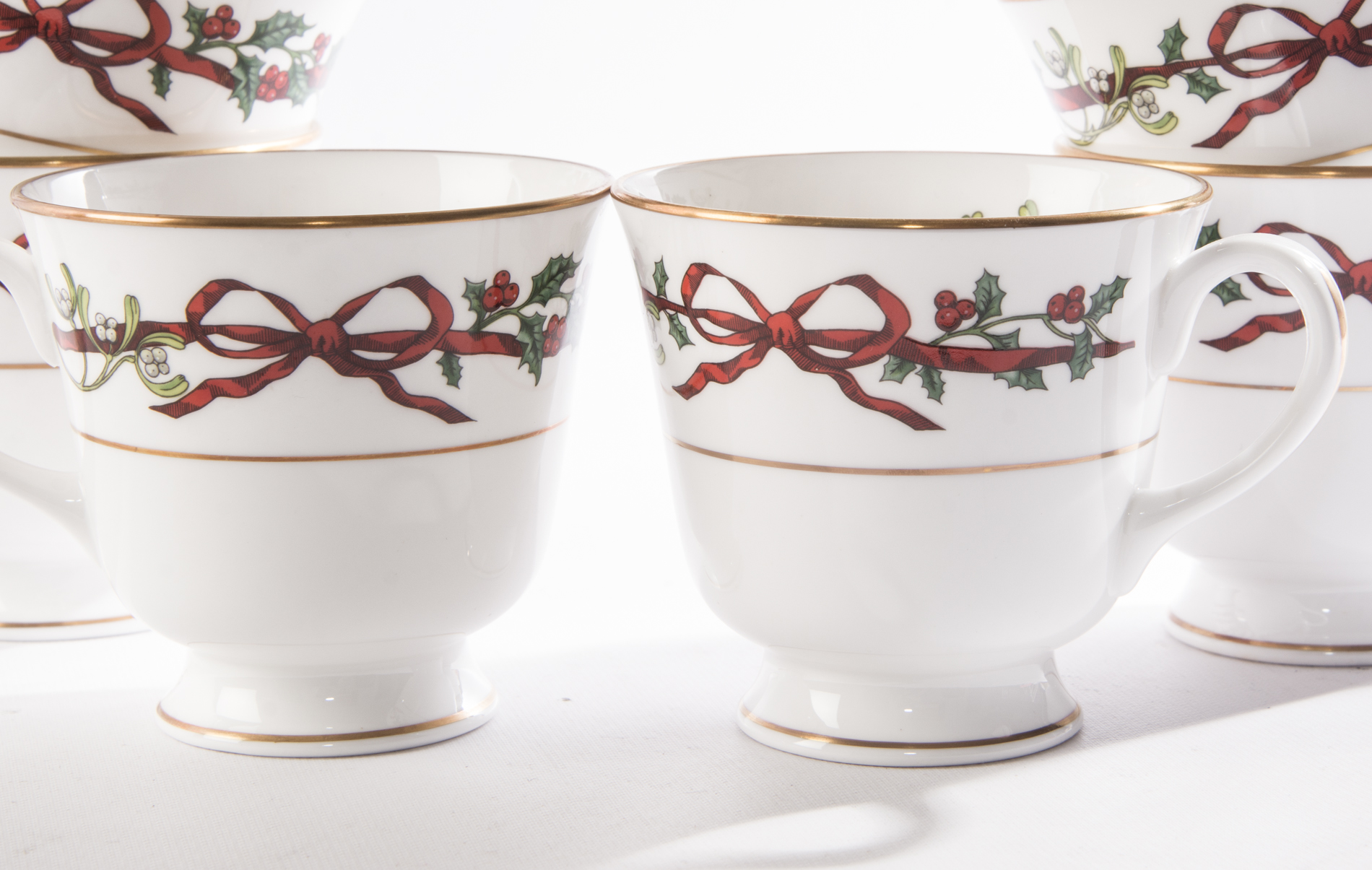 Royal Worcester "Holly Ribbons" Fine Bone China Six Piece Place Setting for Twelve