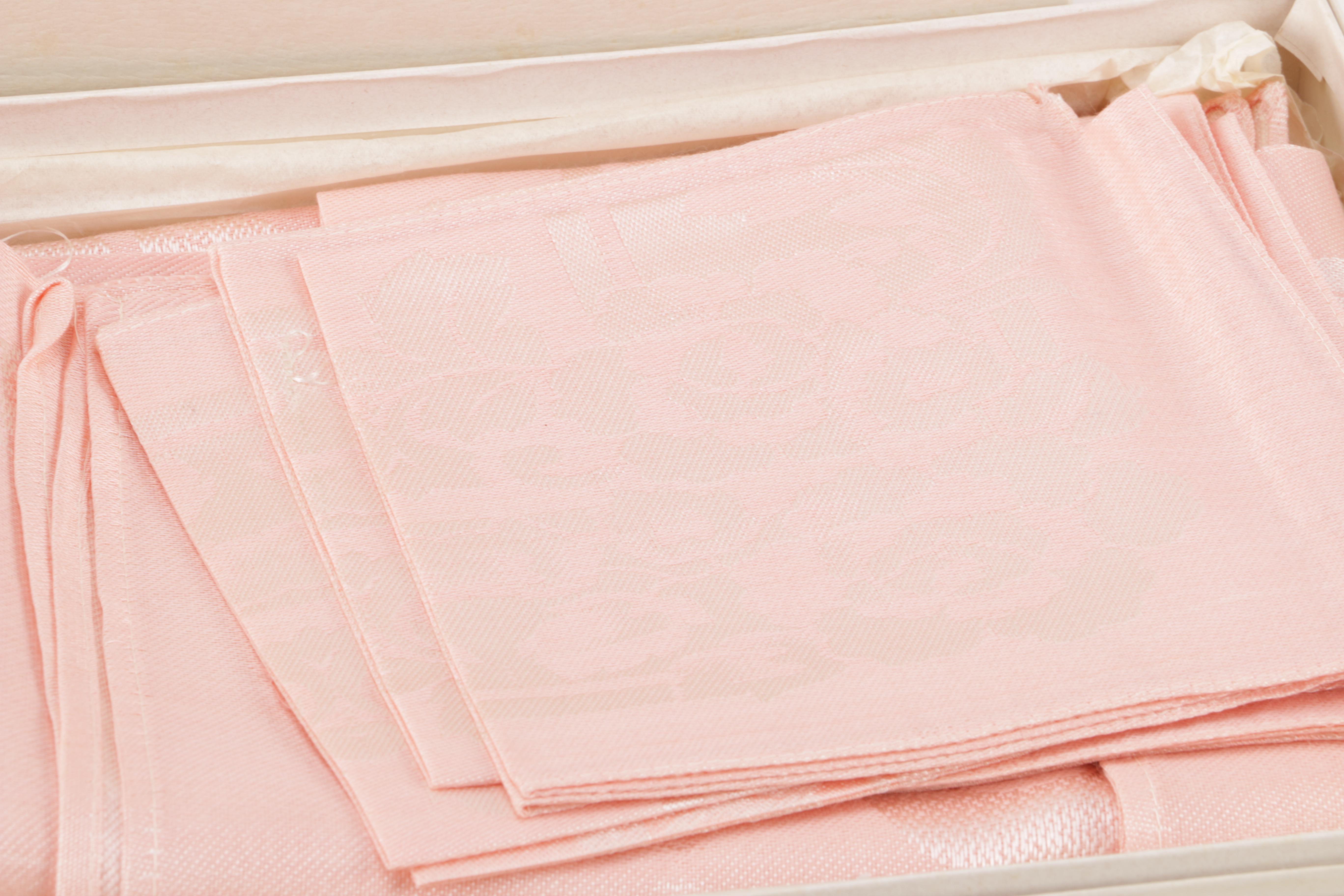 Vintage Kitchen Linens and Doilies