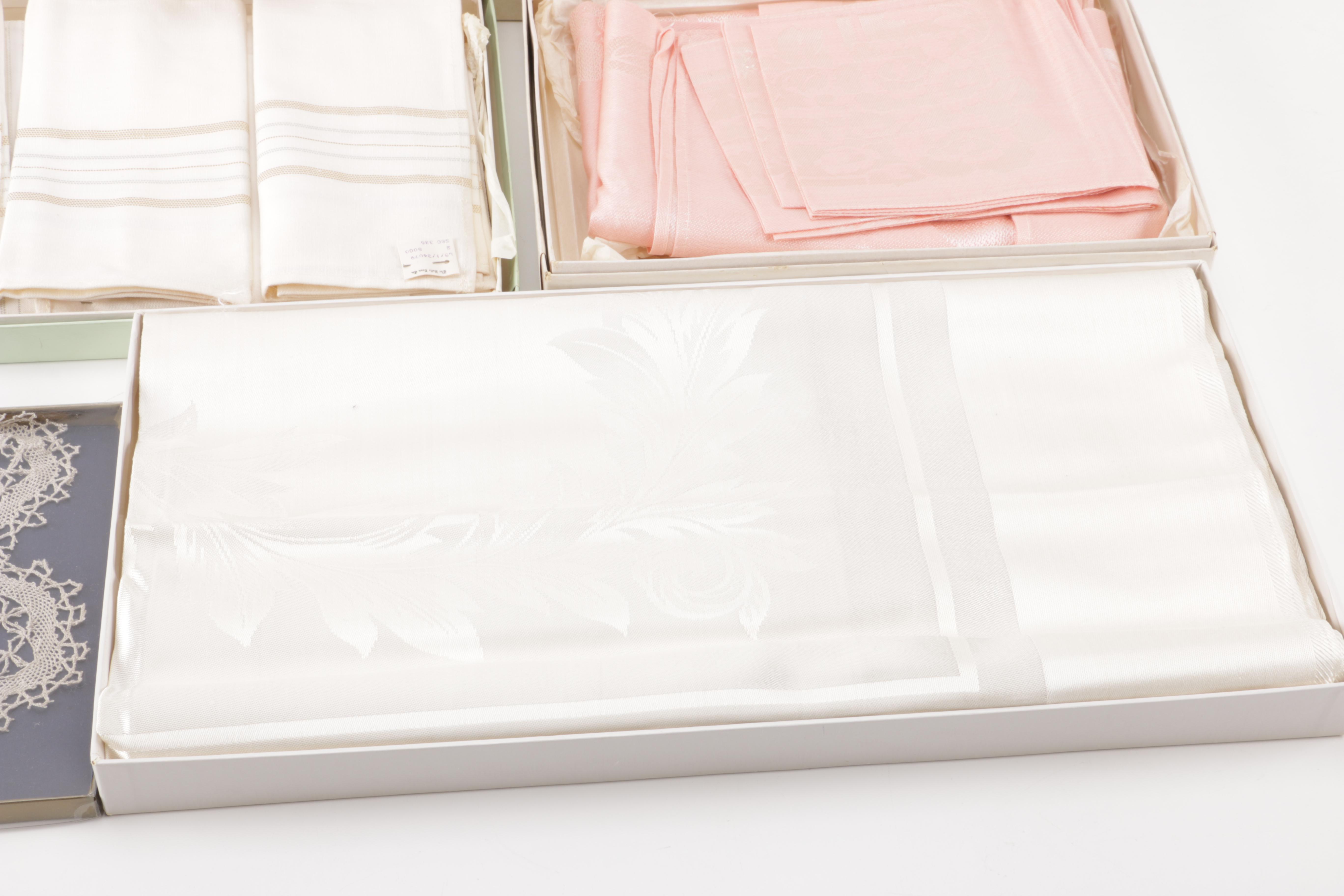 Vintage Kitchen Linens and Doilies