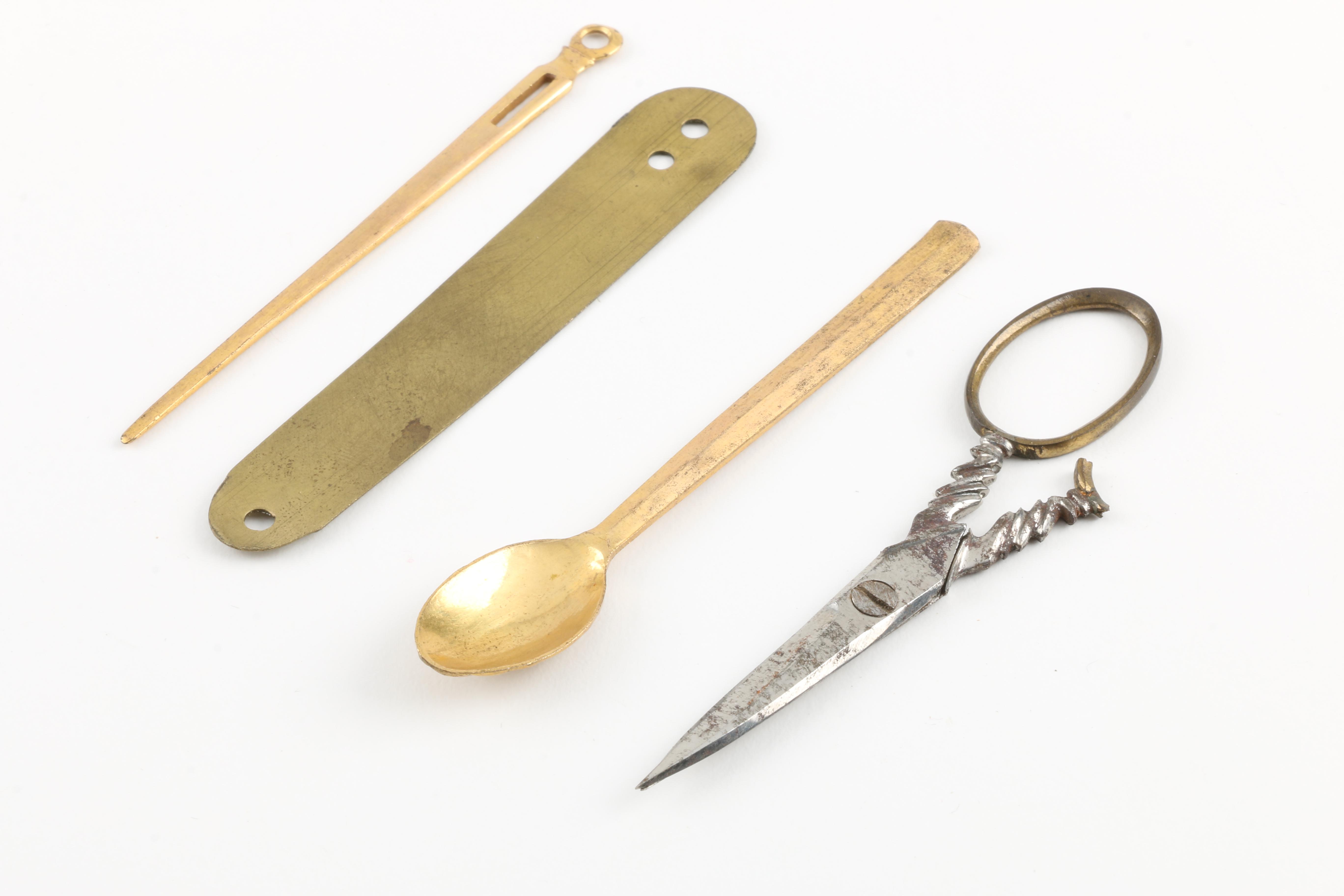 18th Century English Enamel Nécessaire