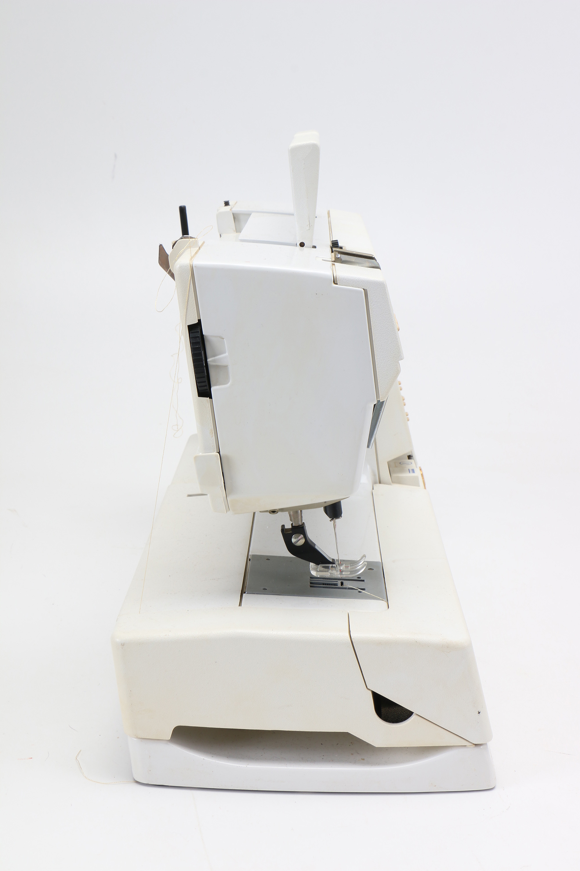 Husqvarna Embroidery Sewing Machine and Accessories